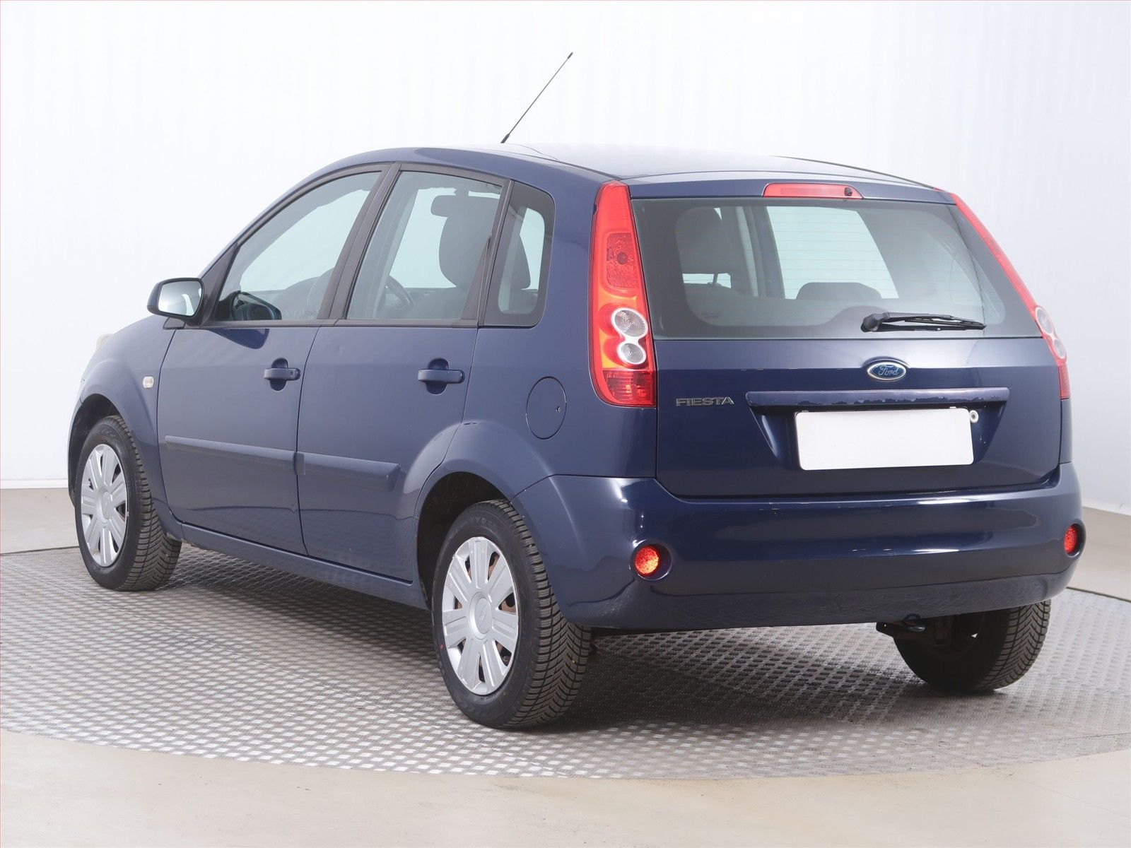 Ford Fiesta, 1.3 i, Trend, NOVÁ CENA - fotka 4
