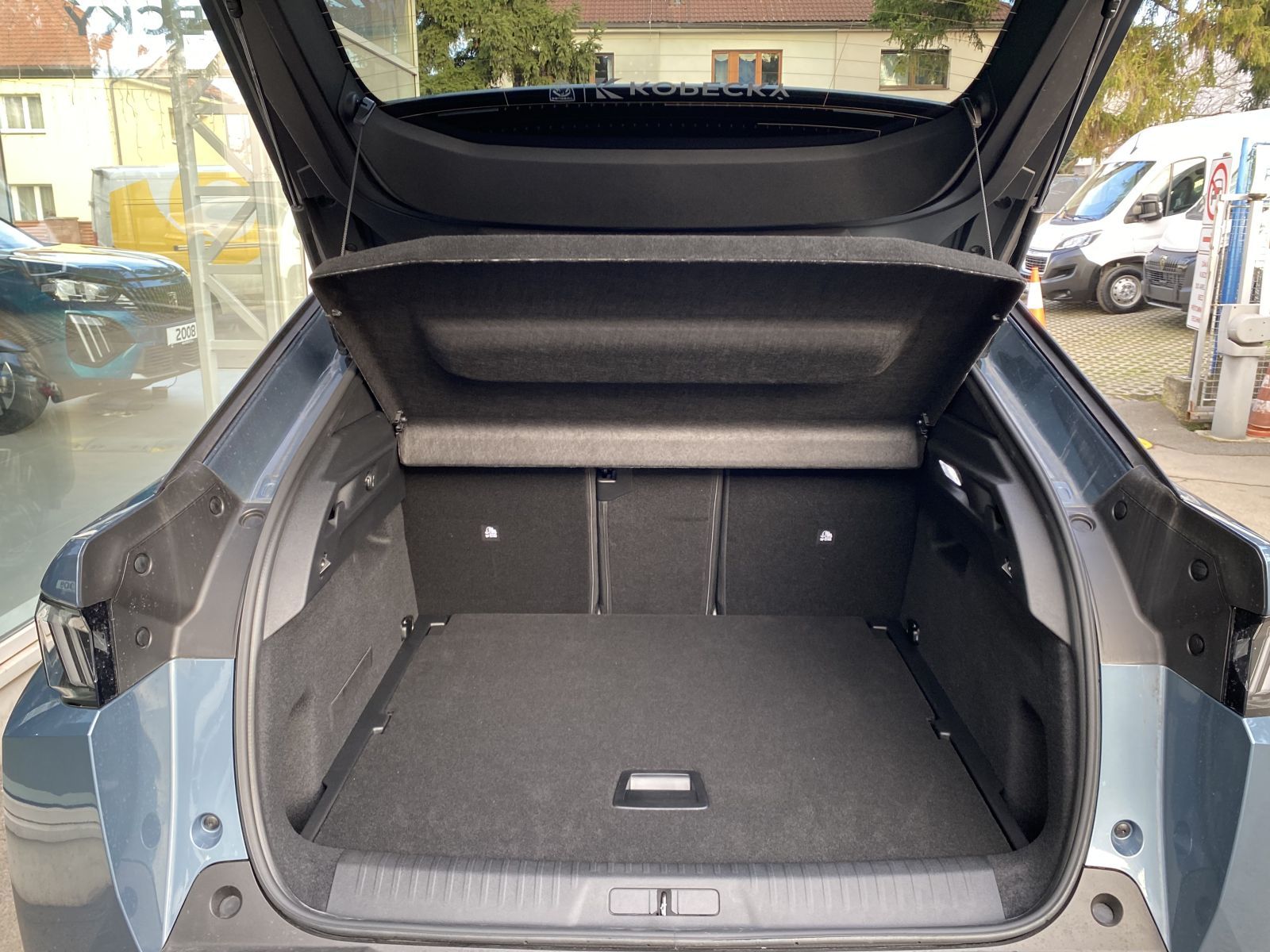 Peugeot 3008, ALLURE Hybrid 145 e-DCS6 - fotka 6