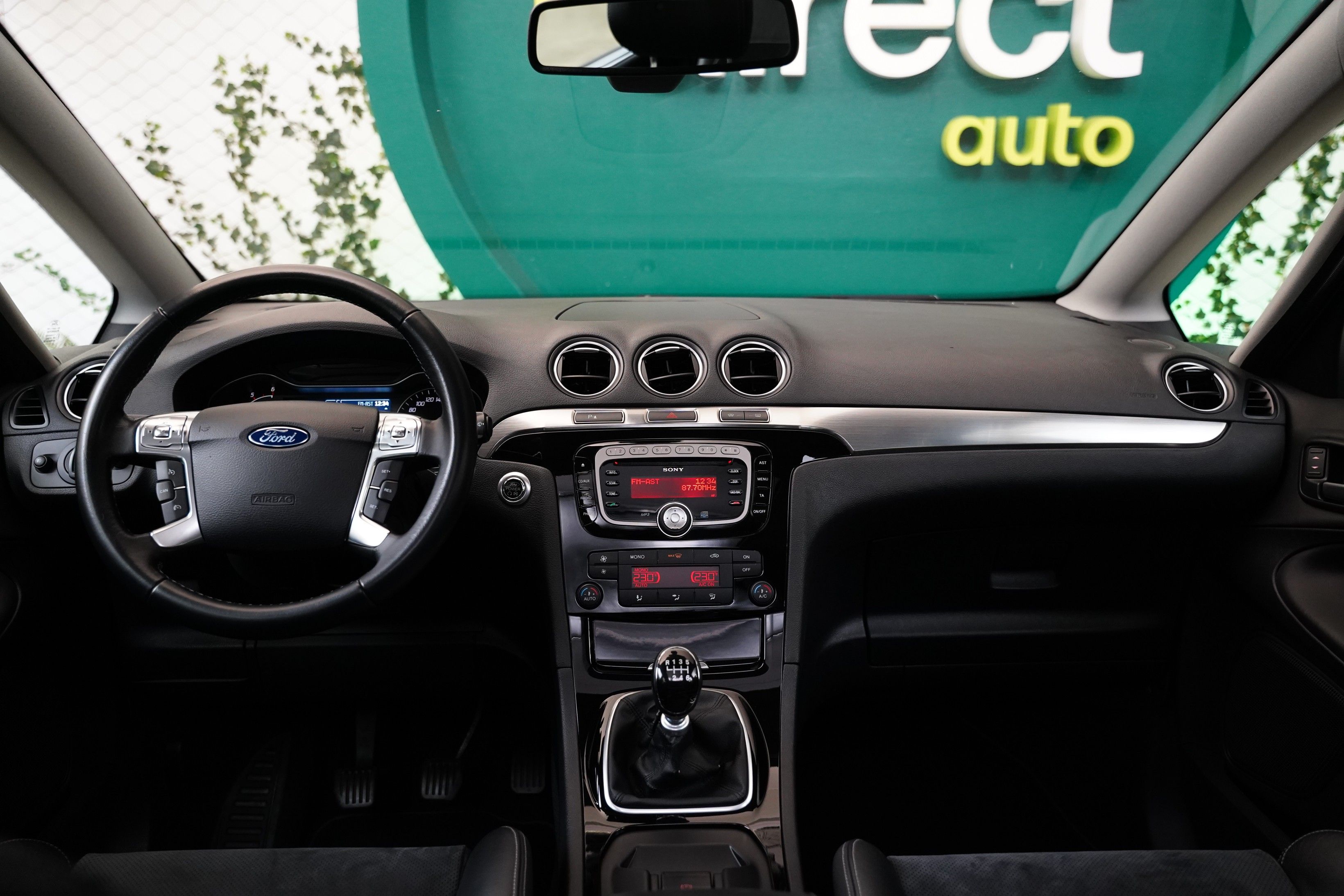 Ford S-MAX, 2.0 TDCI 120 kW - fotka 5