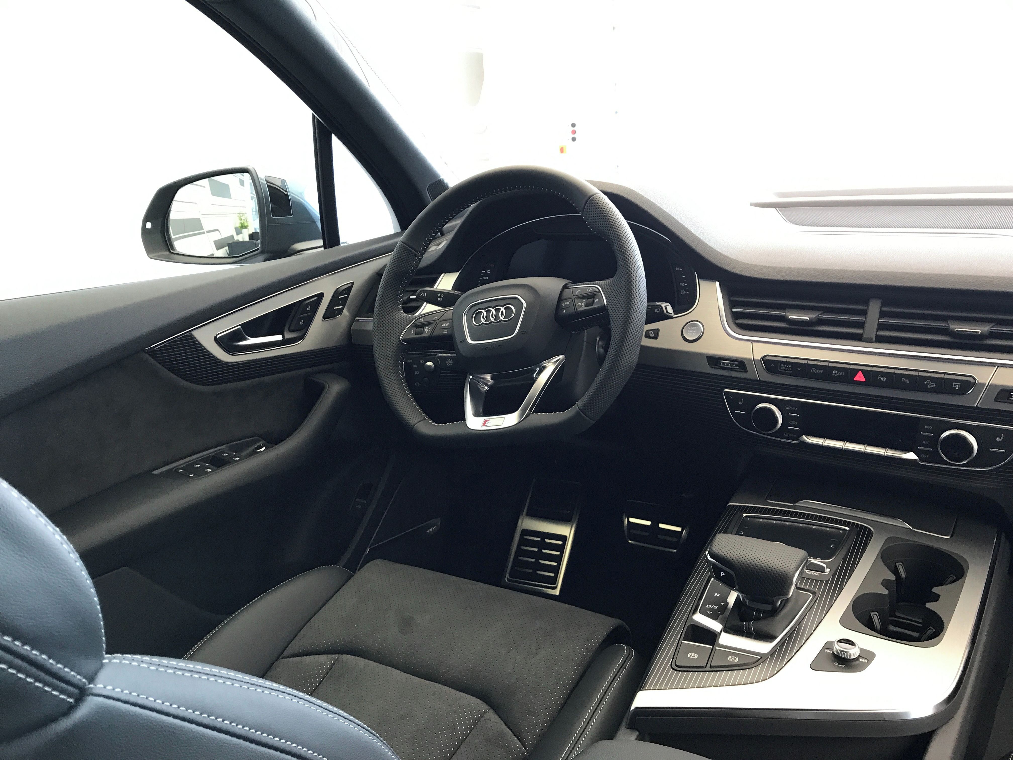 Audi Q7, 3.0 TDI - fotka 6