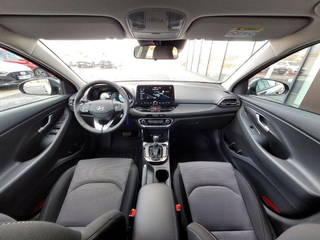 Hyundai i30, 1.6 T-GDI 110kW DCT SMART - fotka 2