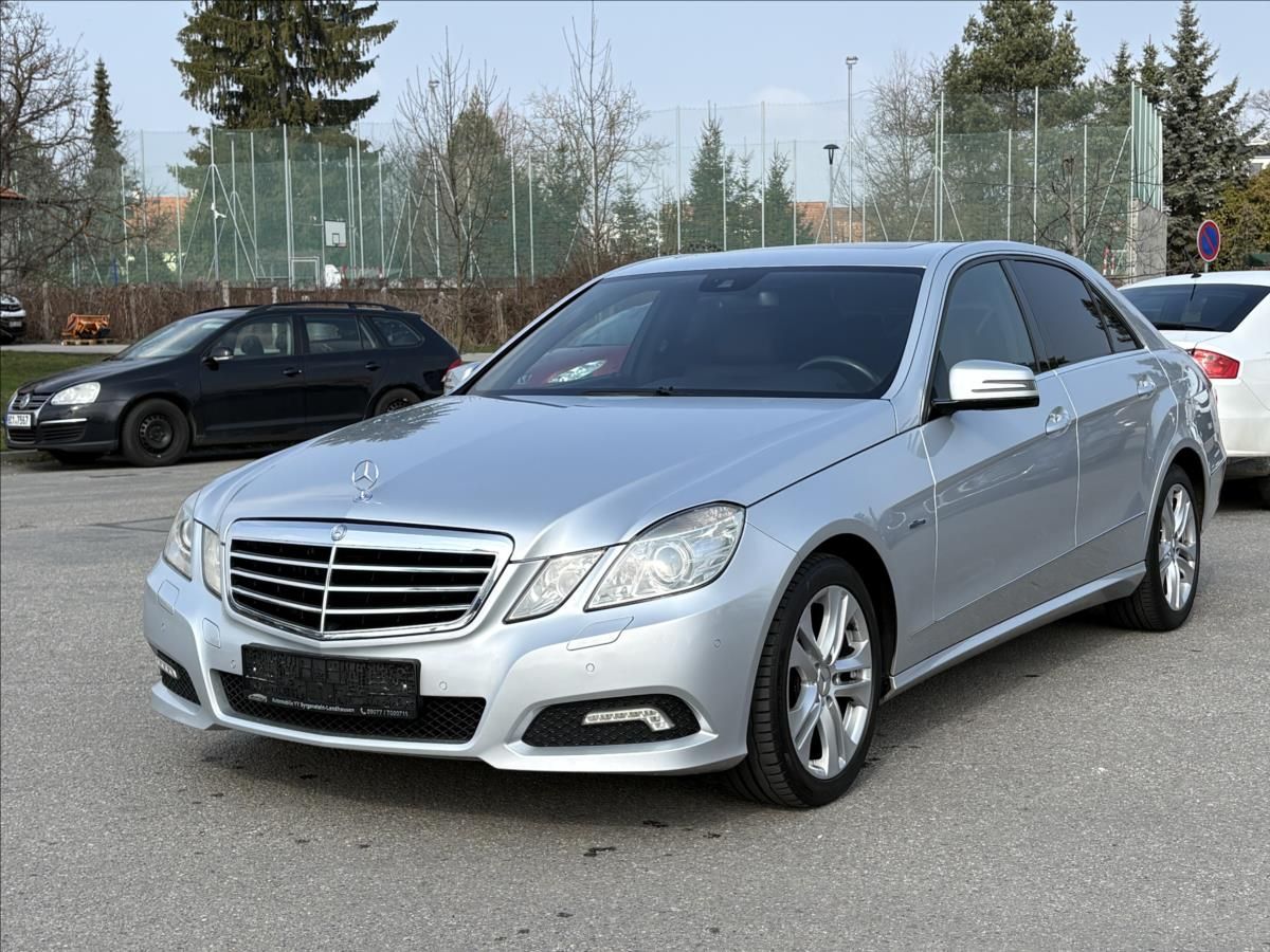Mercedes-Benz Třídy E, 2,2 250CDi AVG,Xenon,Šíbr,Kůže