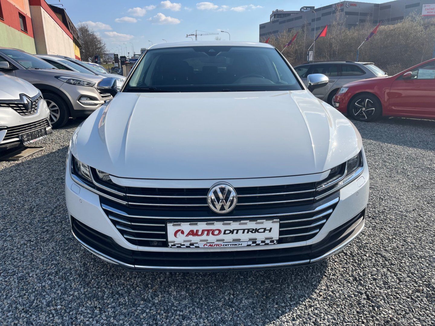 Volkswagen Arteon, 2.0 TDi ELEGANCE 4X4 - fotka 3