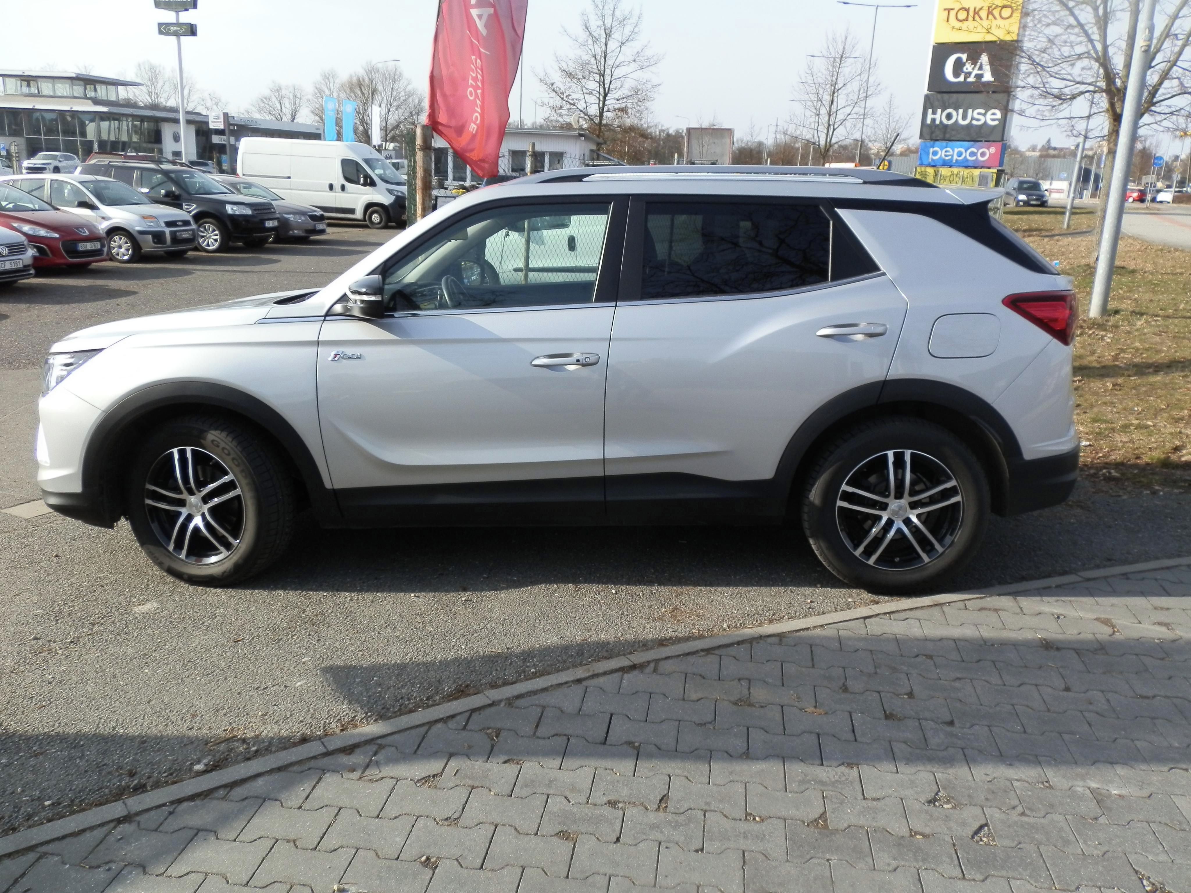 SsangYong Korando, 1,5 T-GDi - fotka 3