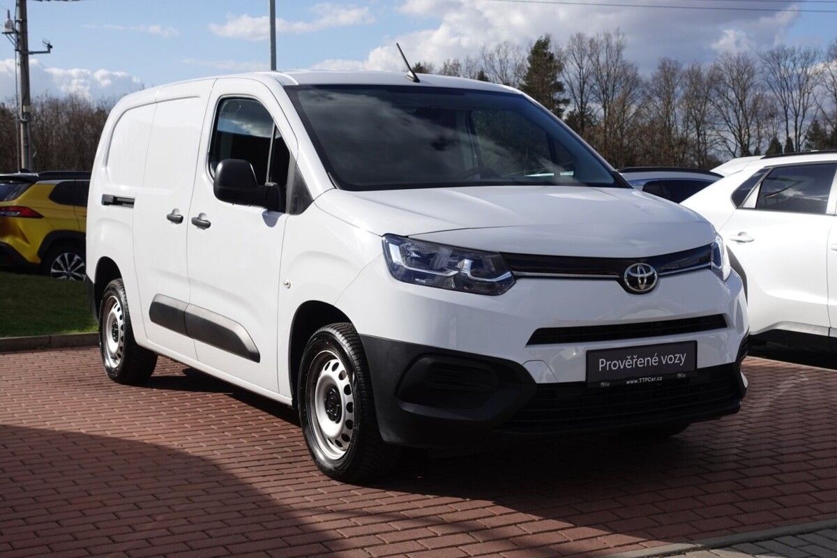 Toyota Proace City, 1,5D-4D 75kW L2 M/T - fotka 3