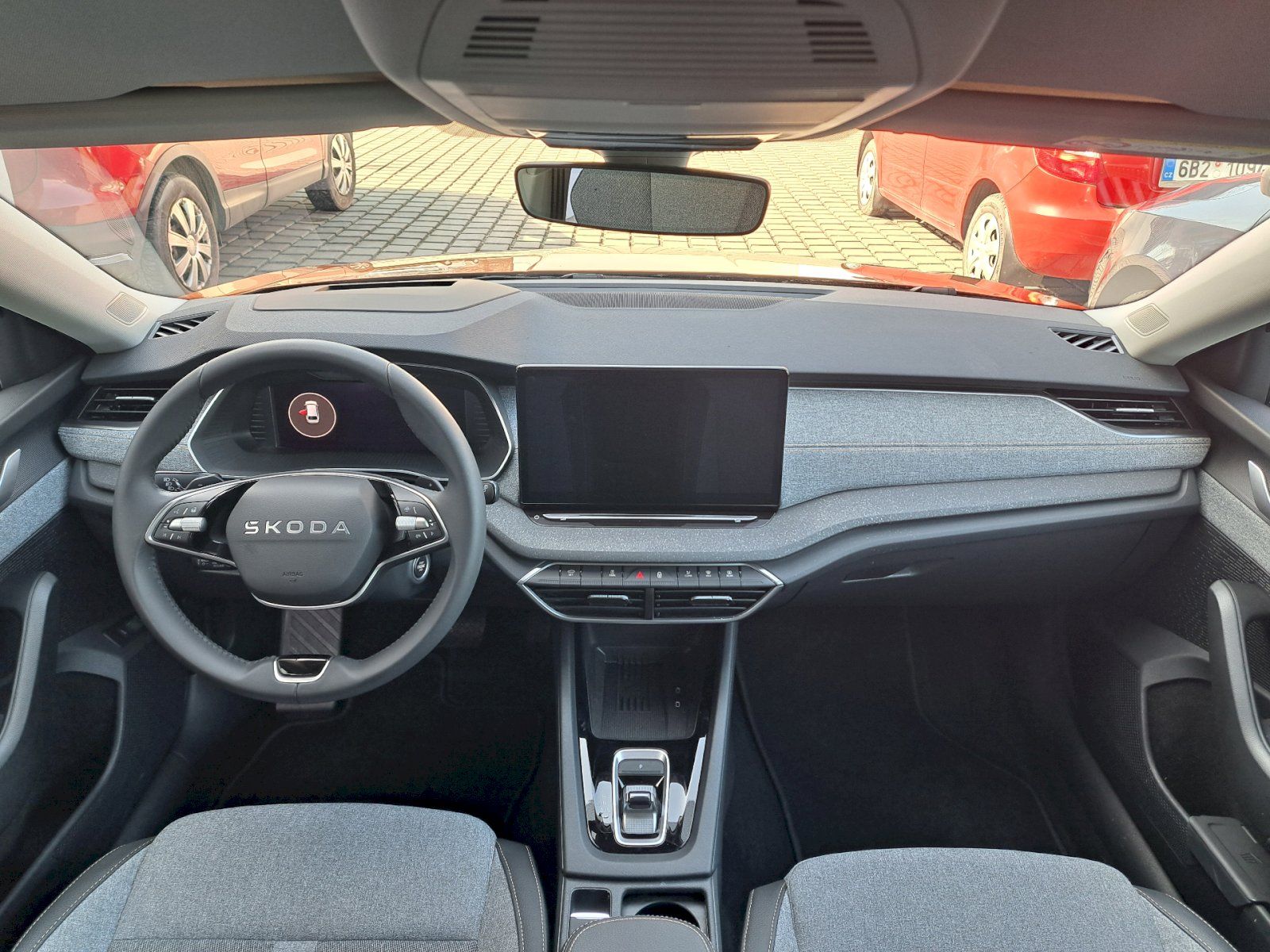Škoda Octavia, 2,0TDI 110kW DSG Top Selection - fotka 5