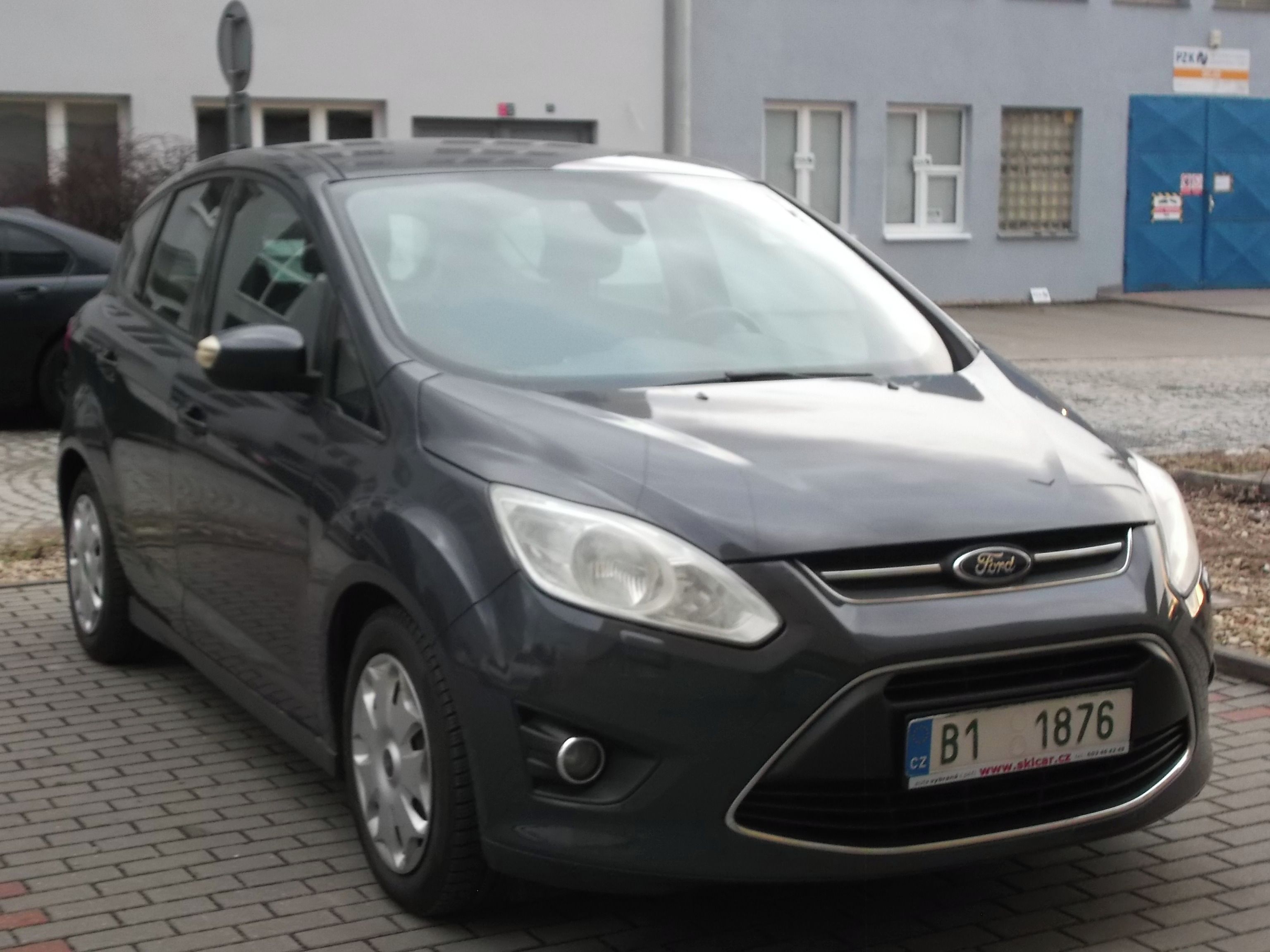 Ford C-MAX, 1,6 16V aut.klima,temp,servisk - fotka 2