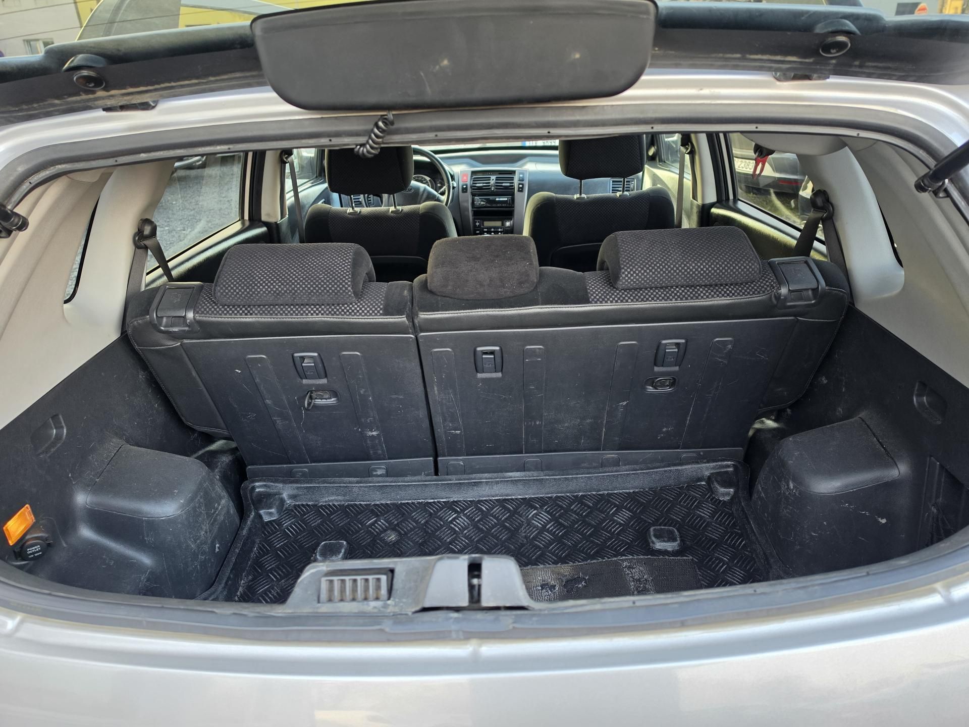 Hyundai Tucson, 2.0 CRDi TZ - fotka 5