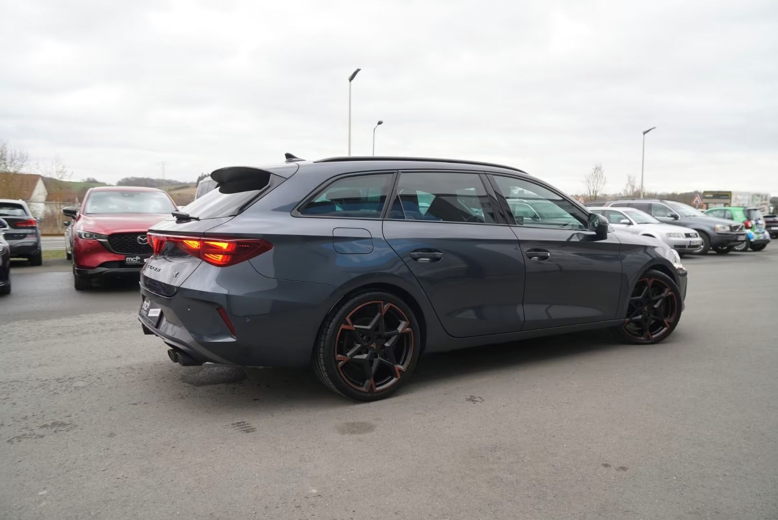 Cupra Leon, Sportstourer 2.0 TSI 4Drive VZ - fotka 6