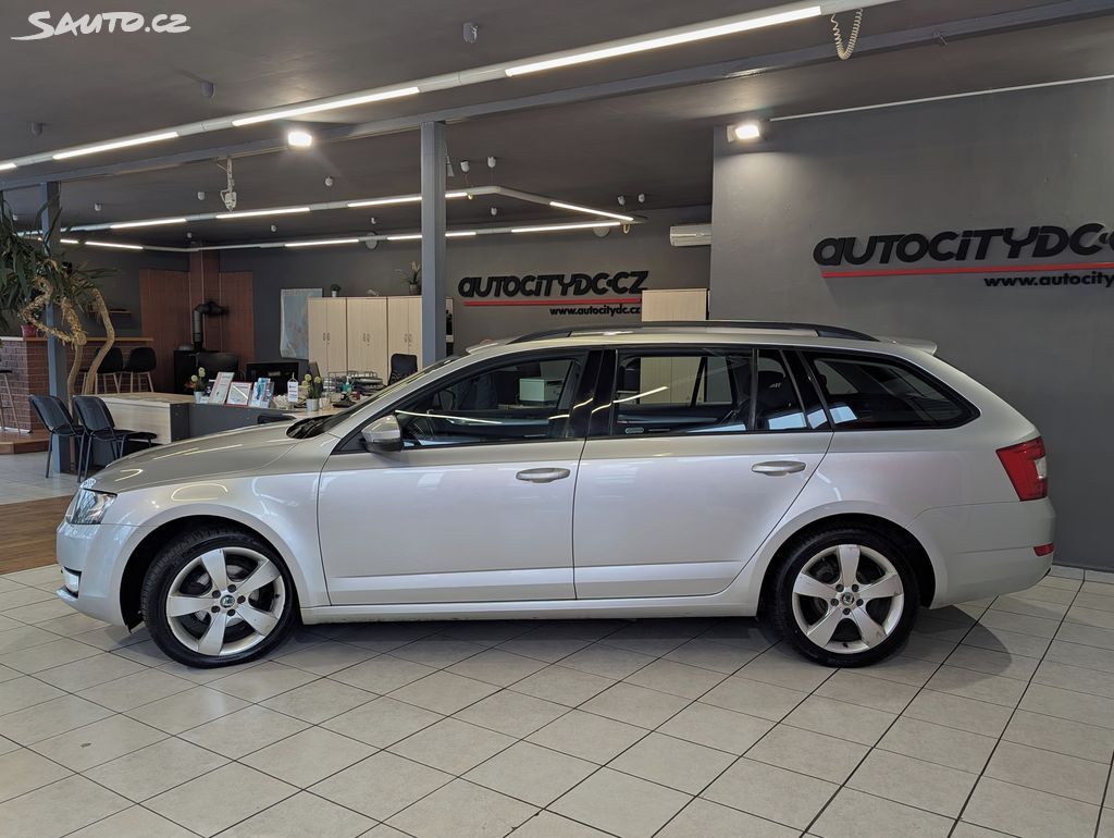 Škoda Octavia, KOMBI 1.6 TDi 81kW DSG STYLE - fotka 4