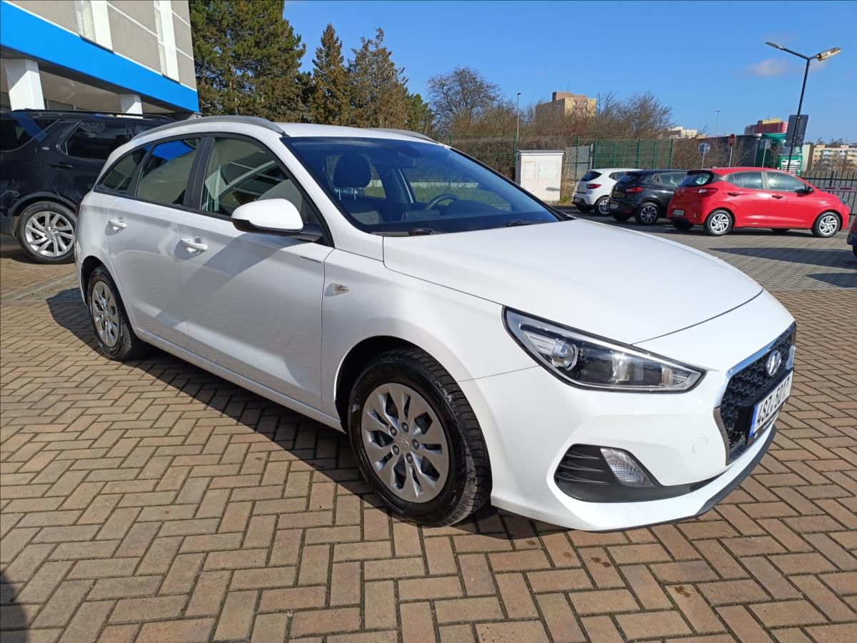 Hyundai i30, 1,4 CVVT Start Plus - fotka 4