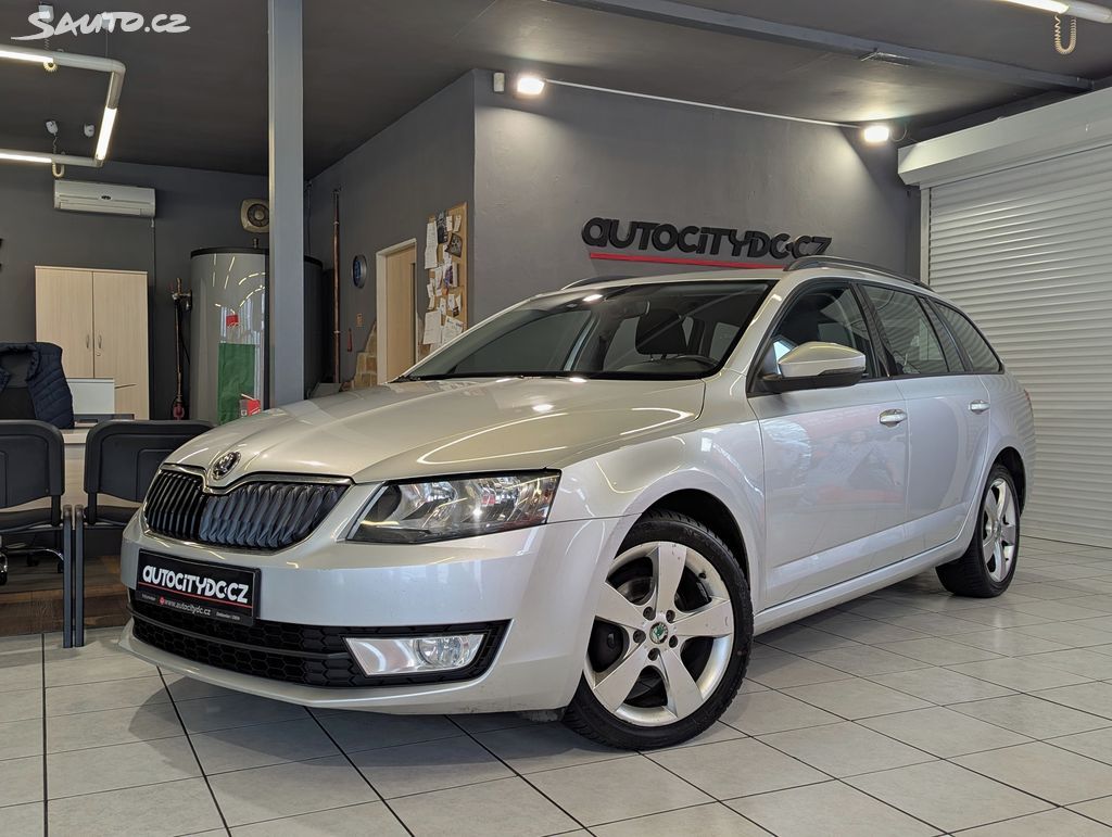 Škoda Octavia, KOMBI 1.6 TDi 81kW DSG STYLE - fotka 3
