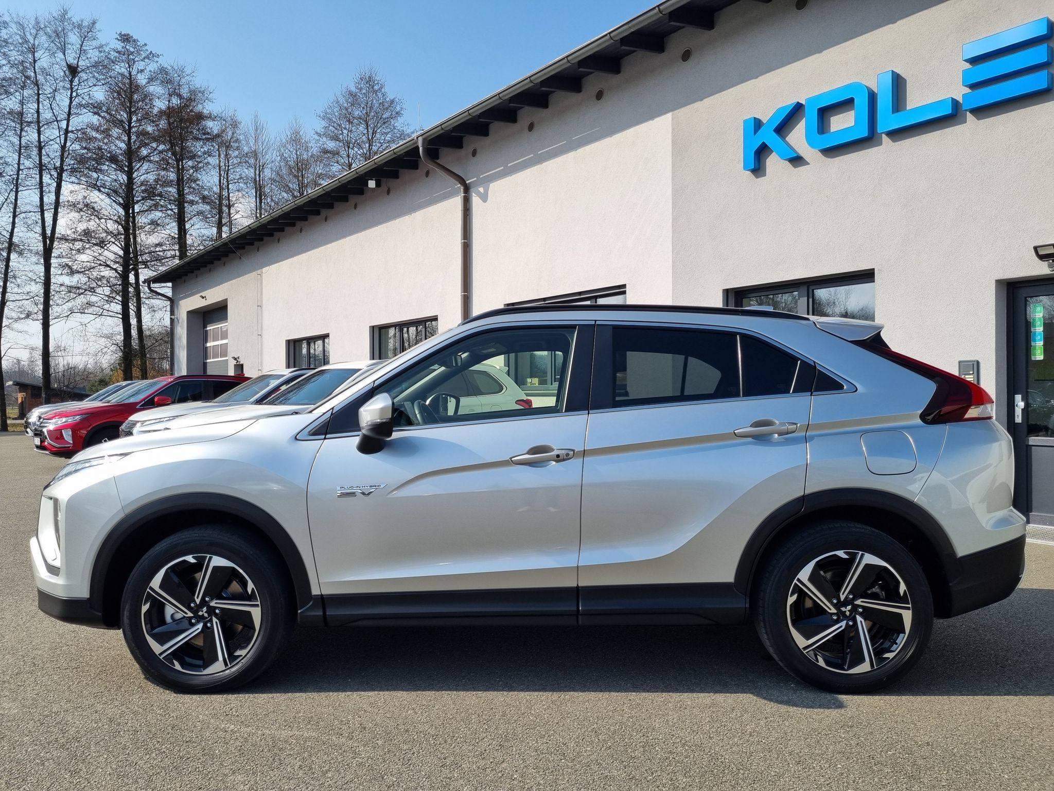 Mitsubishi Eclipse Cross, 2.4 PHEV 4x4, tažné zařízení - fotka 2