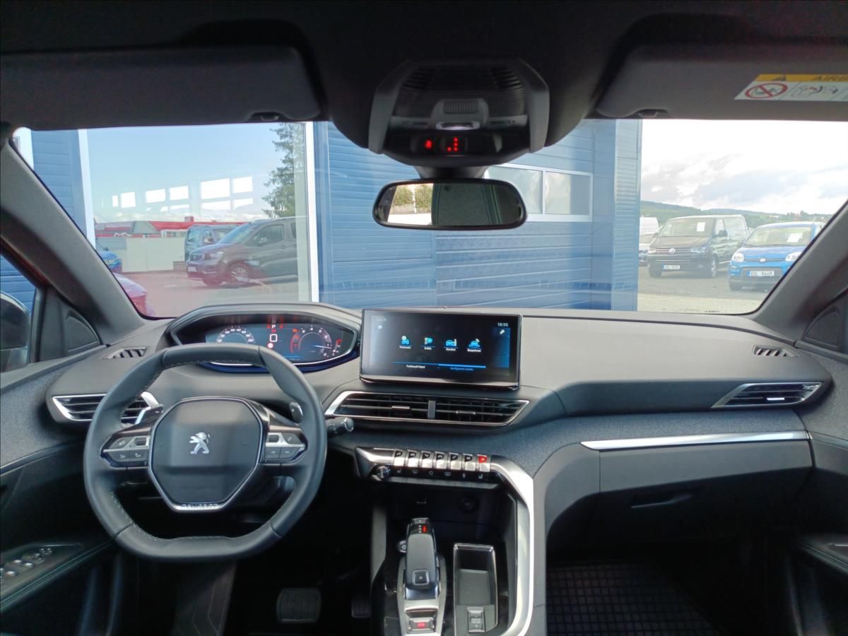 Peugeot 3008, Allure Pack 1.2 PT 130k EAT8 - fotka 2