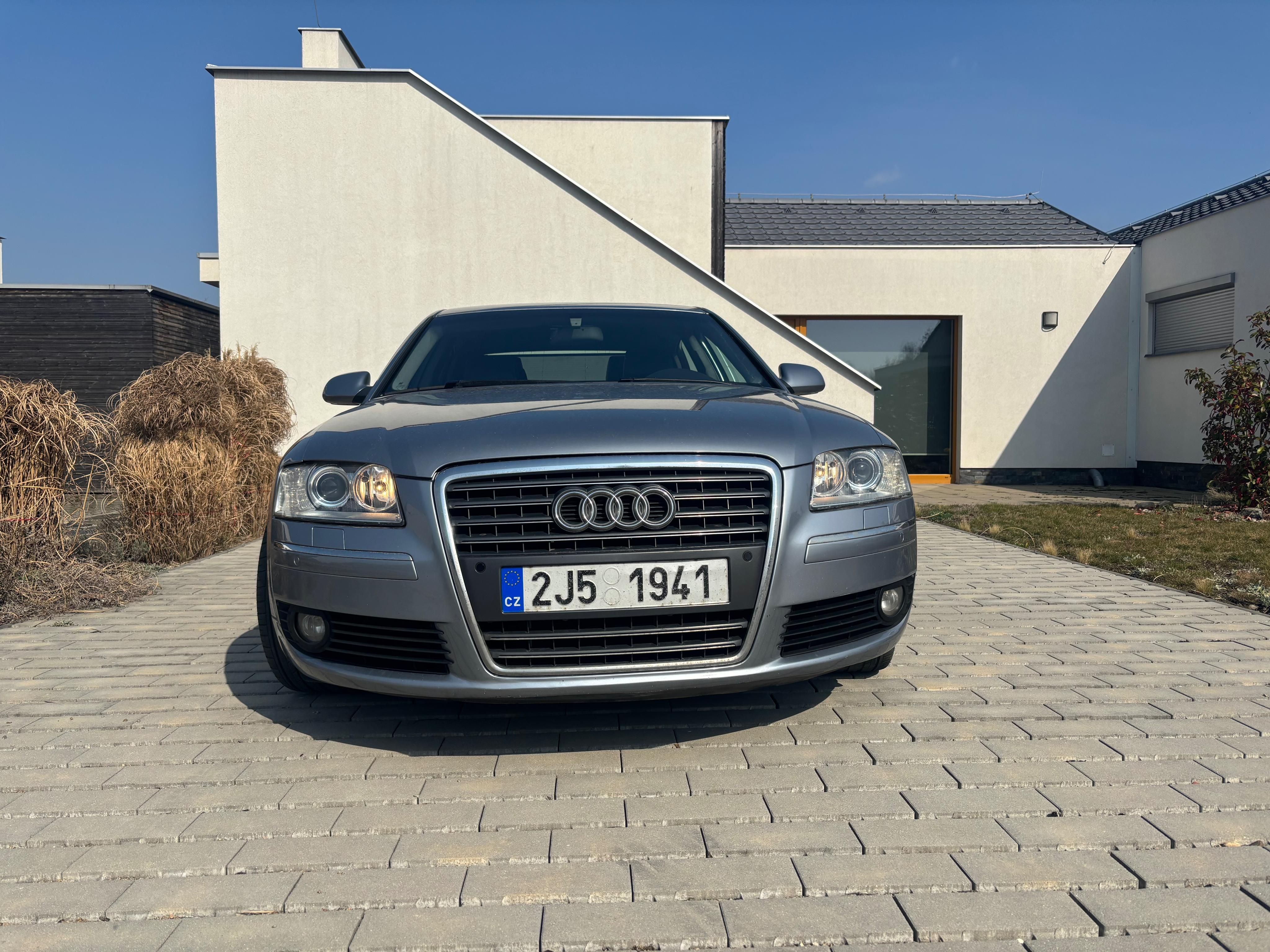 Audi A8, 3.0TDI, 4x4,alcantra - fotka 6