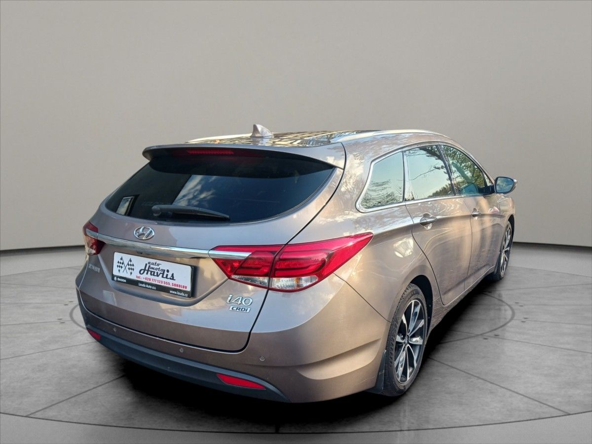 Hyundai i40, 1,6 CRDI KOMBI DCT - fotka 5
