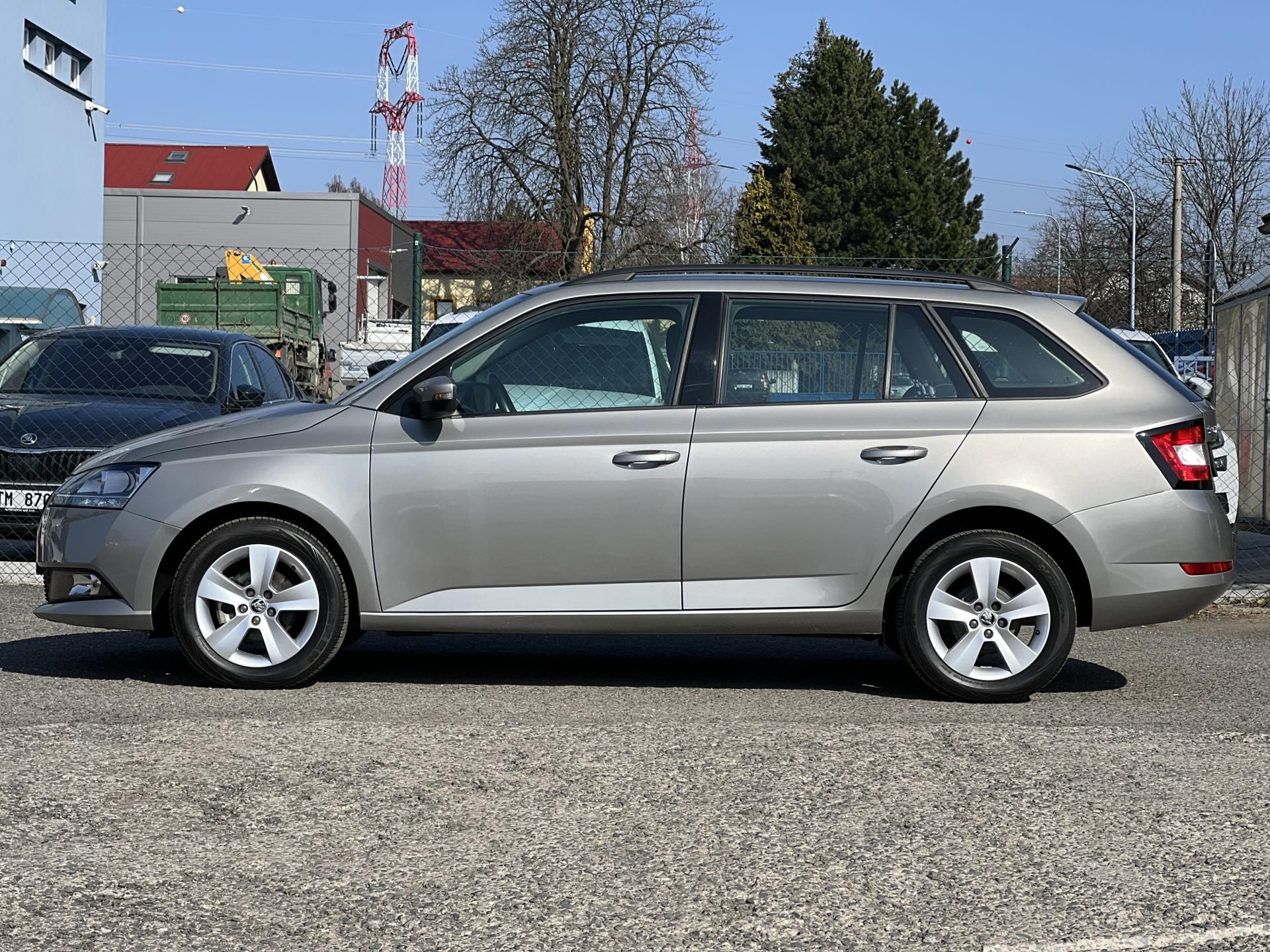 Škoda Fabia, 1.0MPi 55kw KLIMA ALU PŮVOD ČR - fotka 4