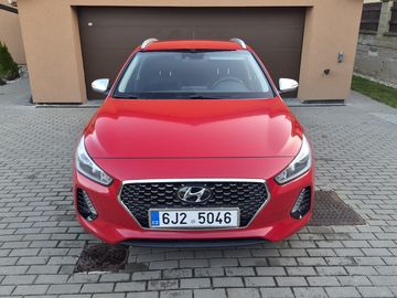 1.4 T-GDi 103 kW 7 DCT Automat