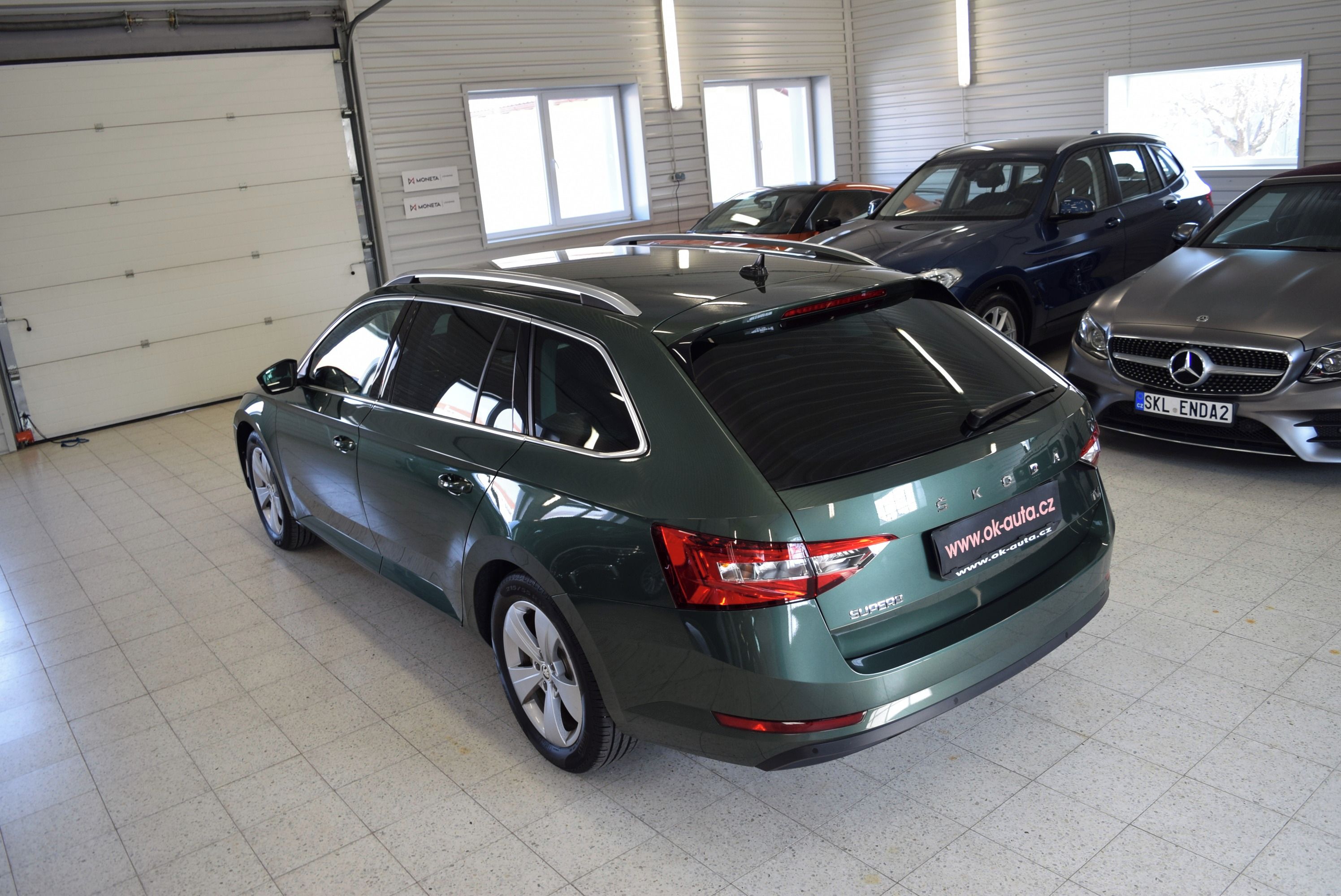 Škoda Superb, 1.4 TSI iV DSG 160 kW PRAV.SER - fotka 4