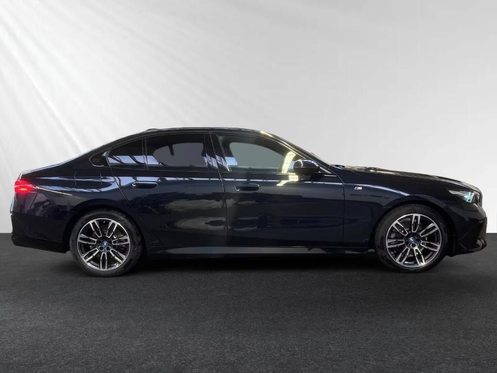 BMW Řada 5, 530 e M Sport*Navi*360°kamera* - fotka 5