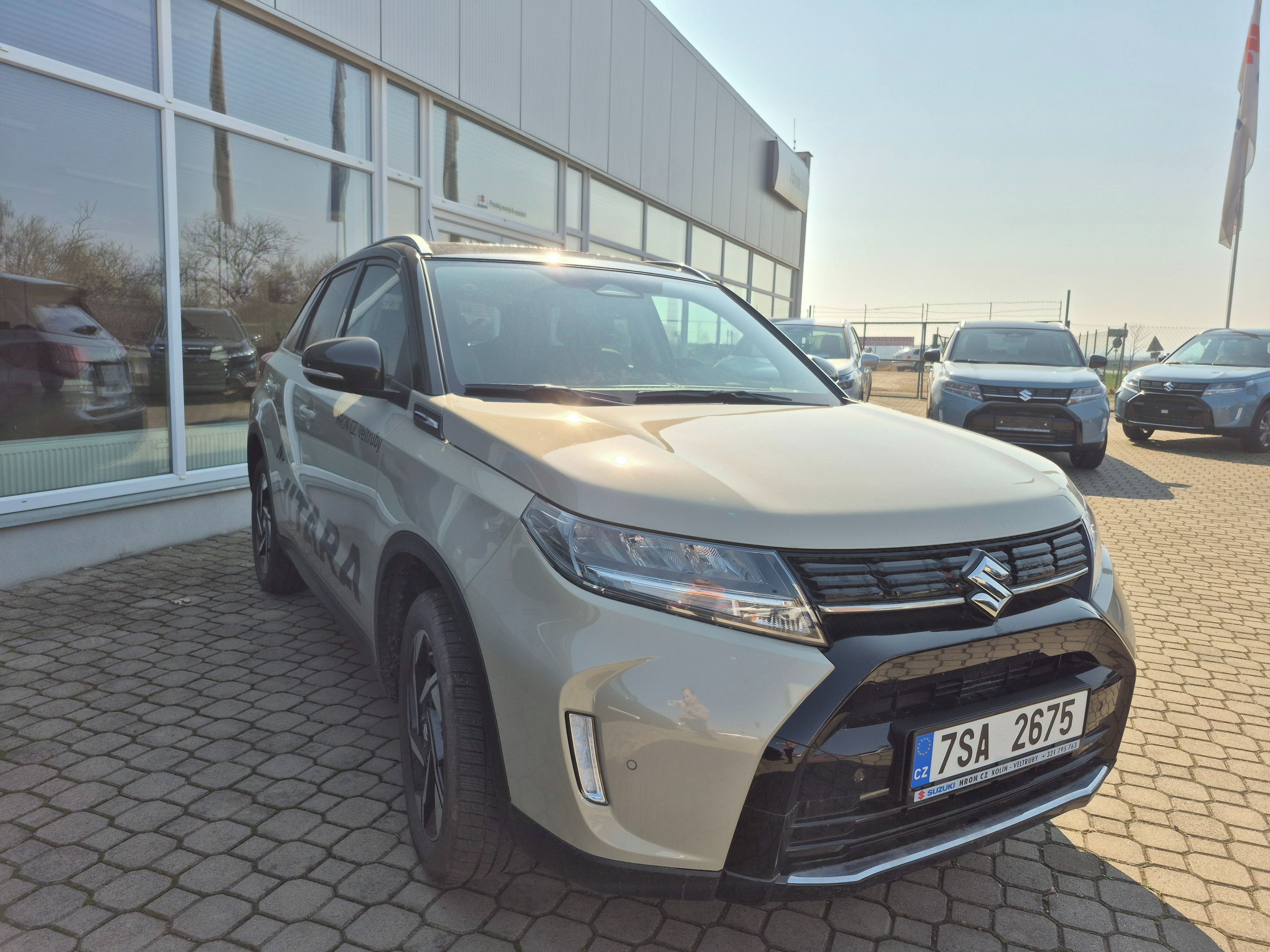 Suzuki Vitara, Elegance Panorama 4x4 AllGrip - fotka 6
