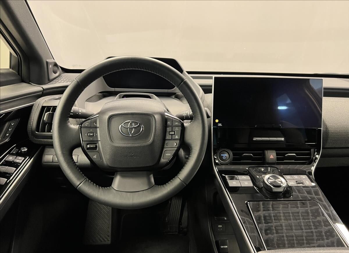 Toyota bZ4X, 0,0 AWD Executive - fotka 5