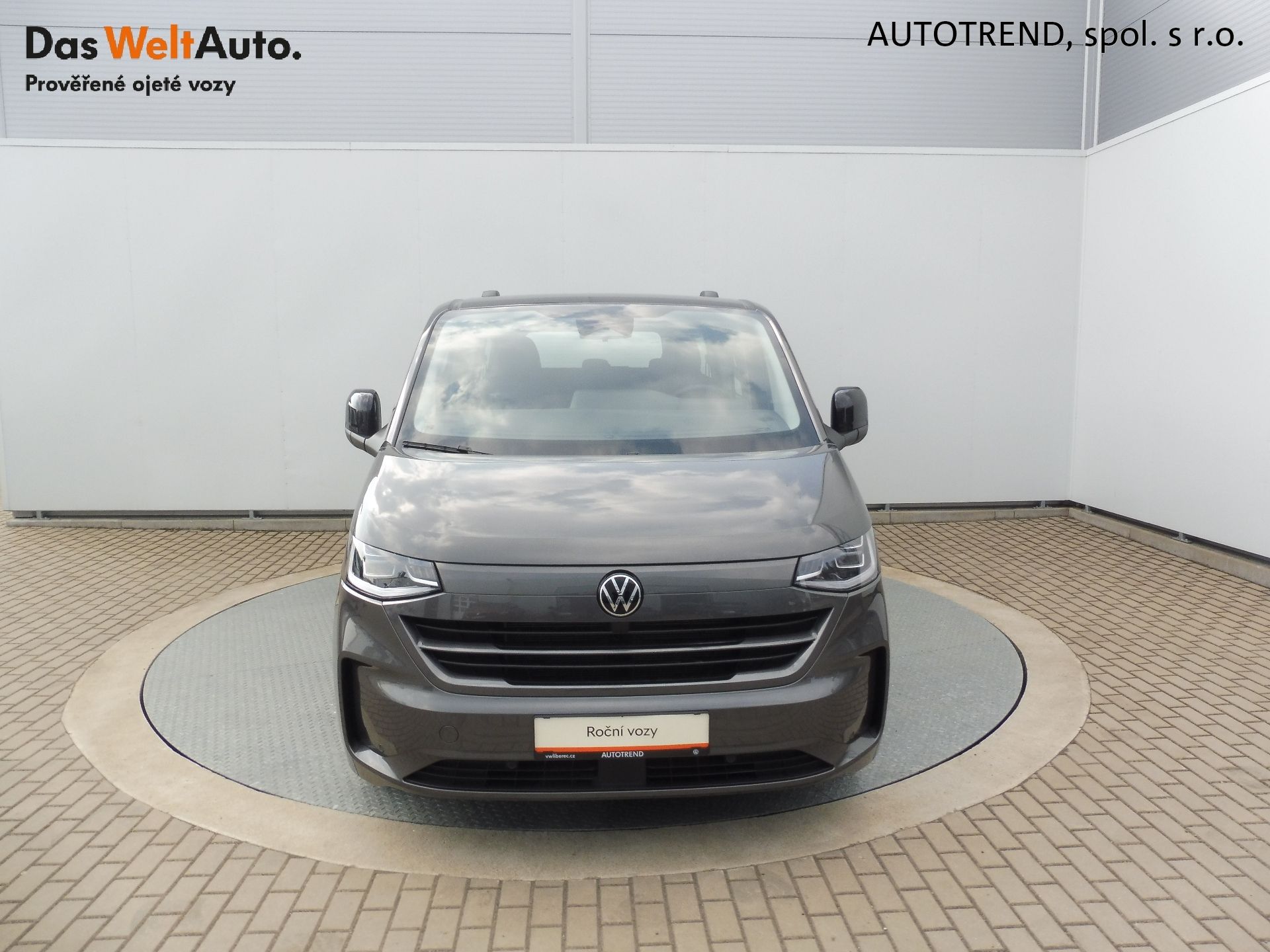 Volkswagen Caravelle, Life DR 2,0 TDI 110kW 8AT - fotka 4