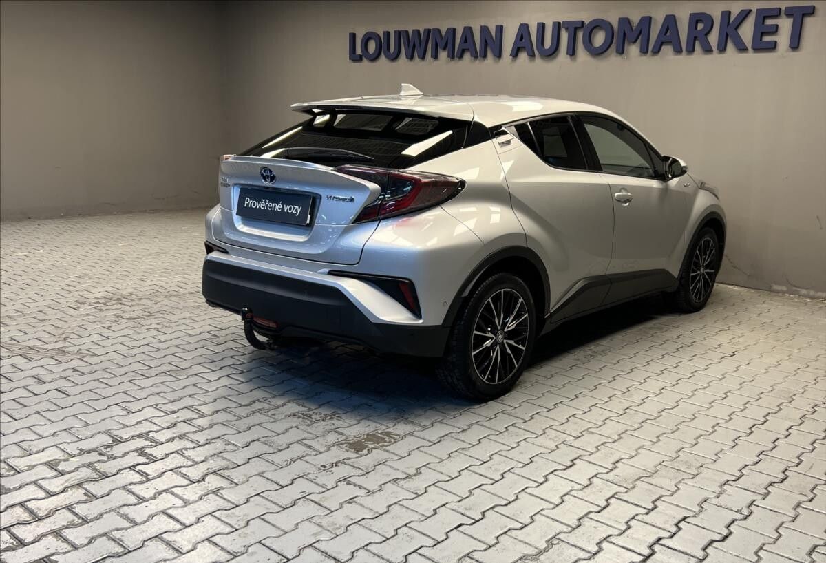 Toyota C-HR, 1,8 Hybrid AT EXECUTIVE - fotka 2