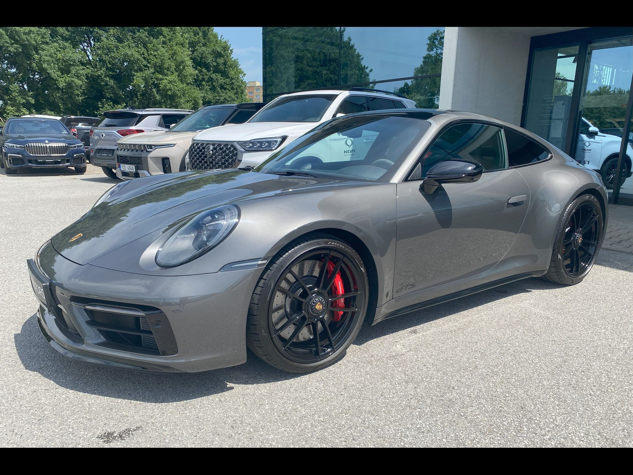 Porsche 911, Carrera 4 GTS Panorama - fotka 6