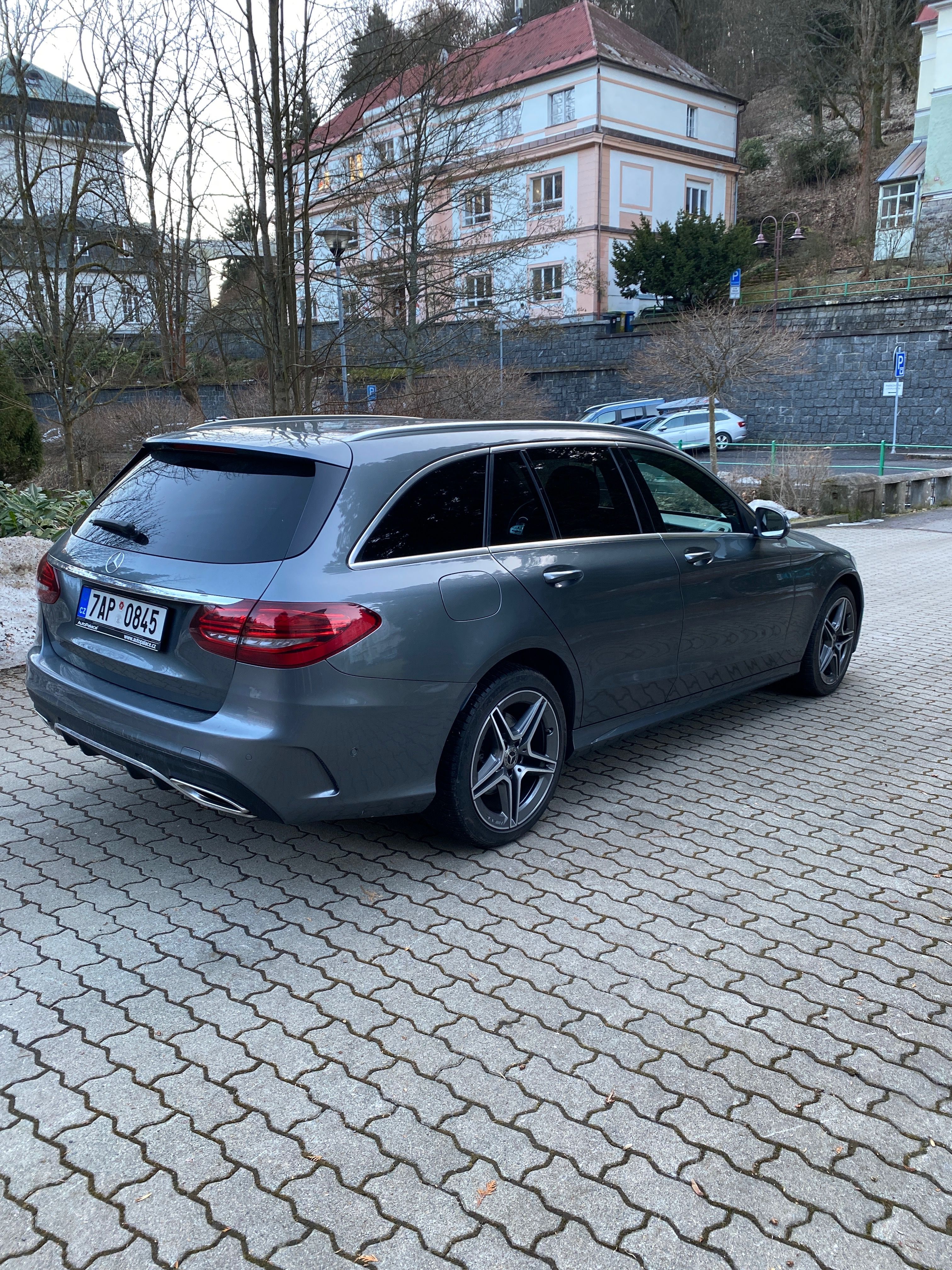 Mercedes-Benz Třídy C, Mercedes Benz C200 4matic - fotka 4