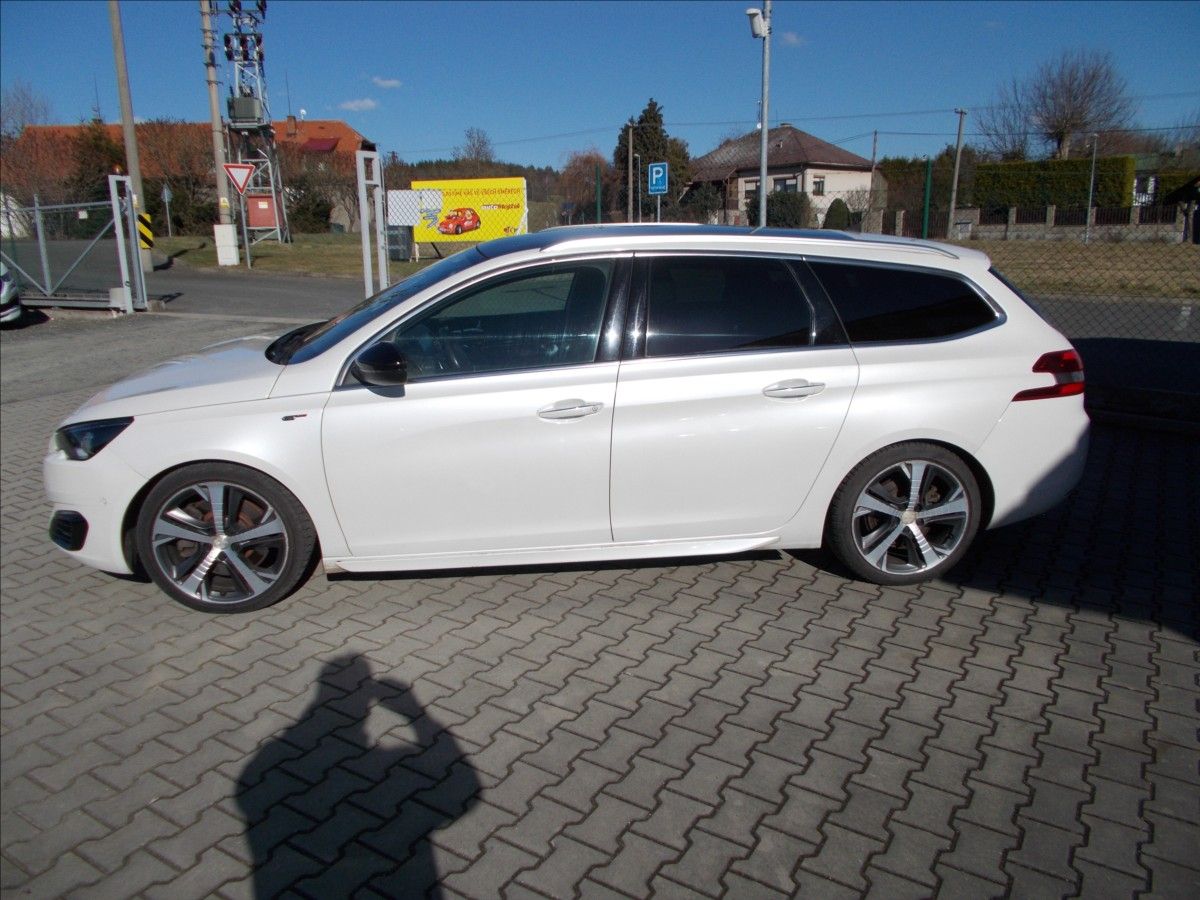 Peugeot 308, 2,0 HDI GT AUT. ČR 133 kW META - fotka 6