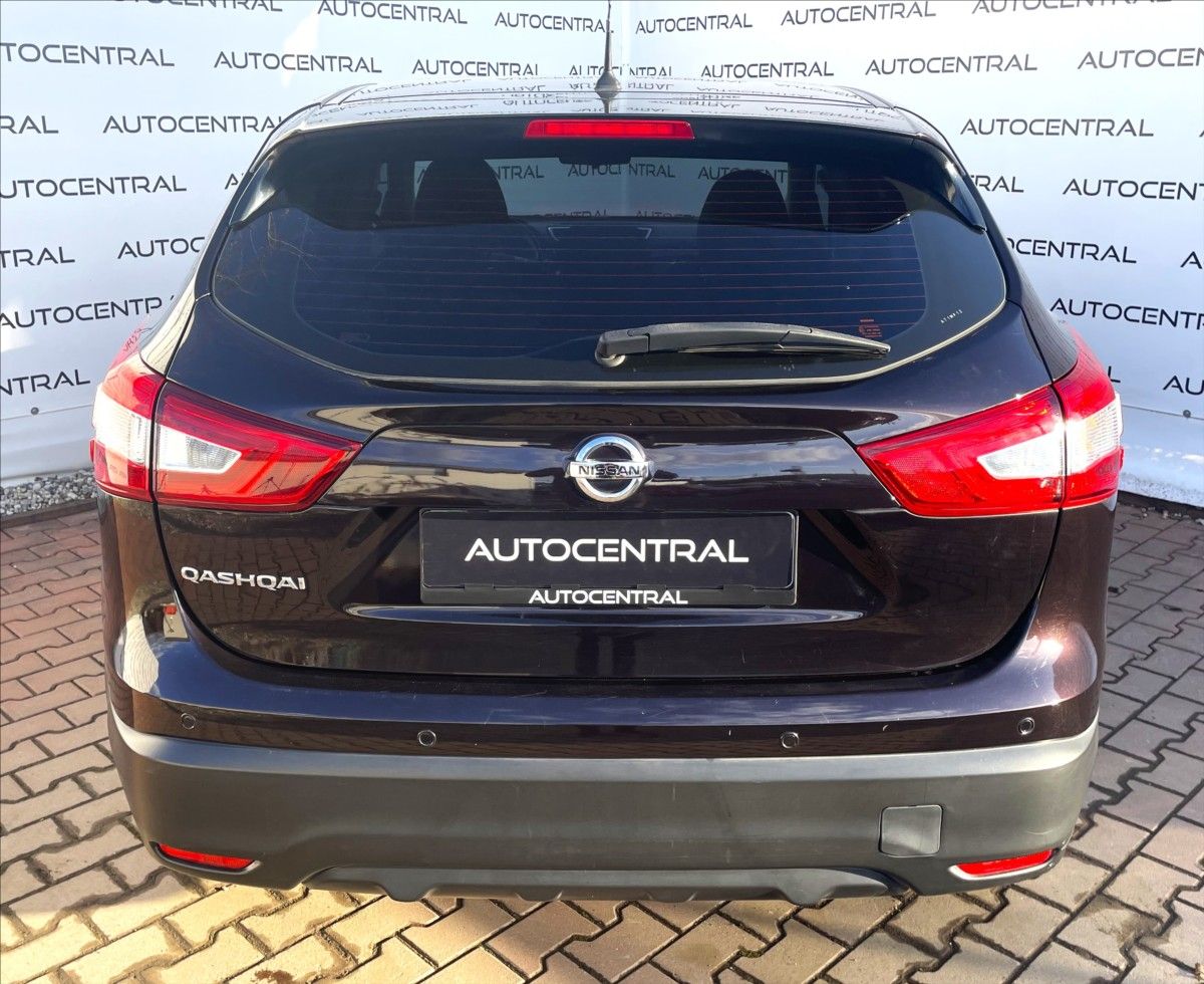 Nissan Qashqai, 1,2 Dif-T Czech-line,serv.kn. - fotka 5
