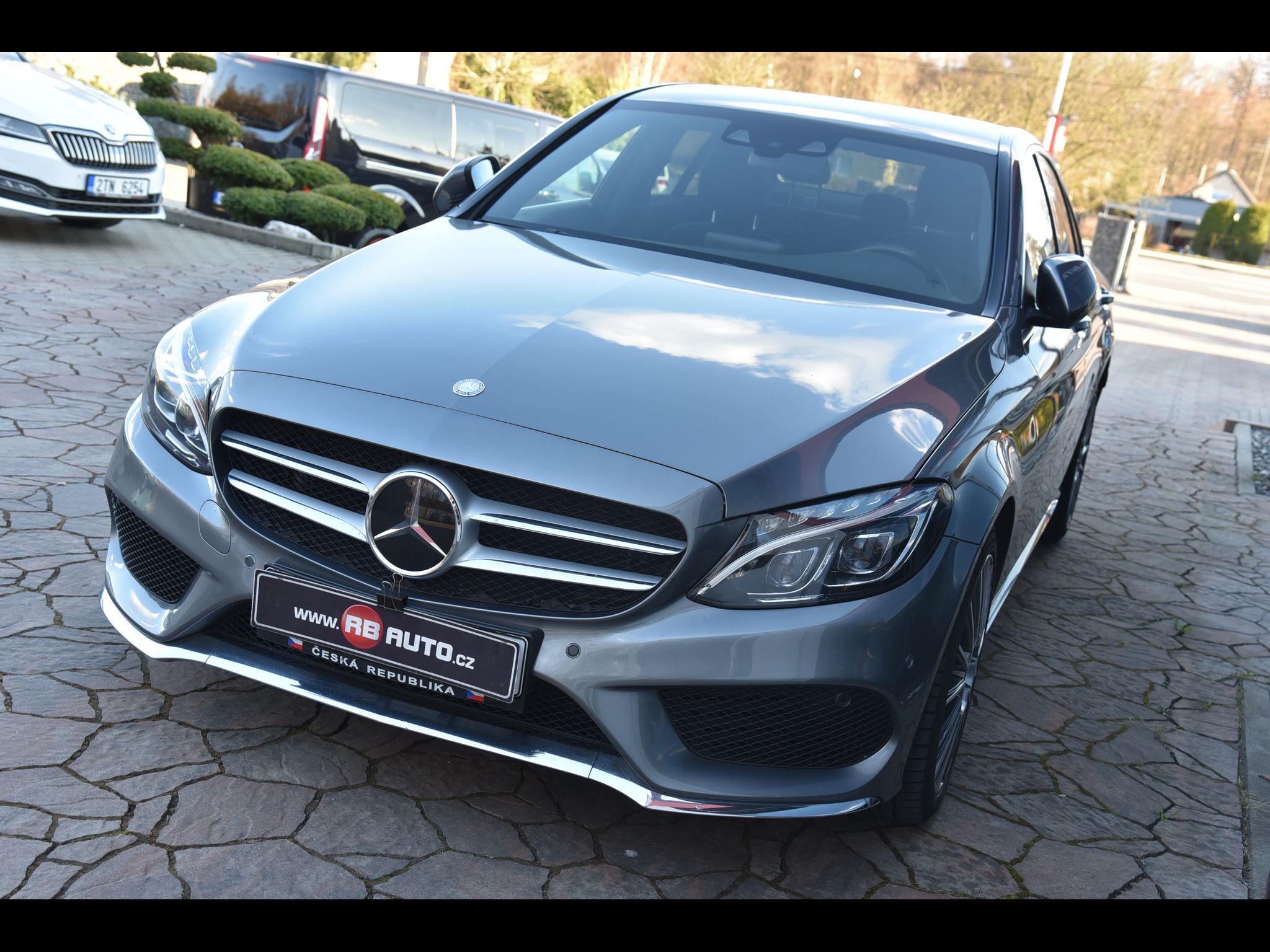 Mercedes-Benz Třídy C, 2.2 CDi 125 kw 4Matic - fotka 5