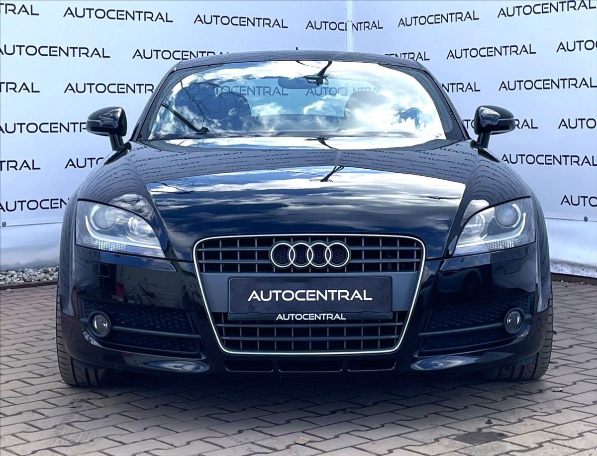 Audi TT, 2,0 TFSi,147kW,S-line,serv.kn. - fotka 2