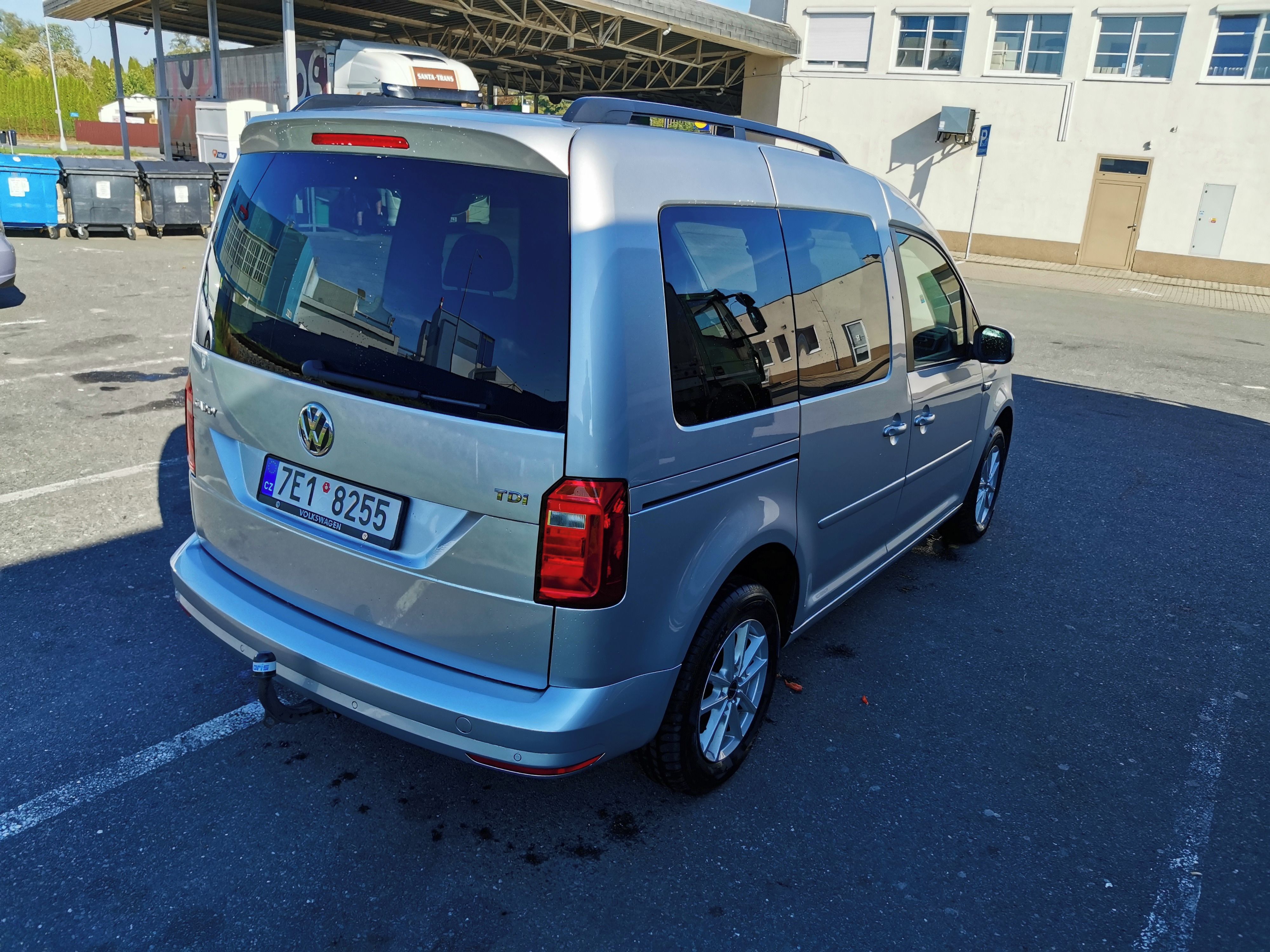 Volkswagen Caddy, 2.0 TDI 75kW - Krásný - fotka 5