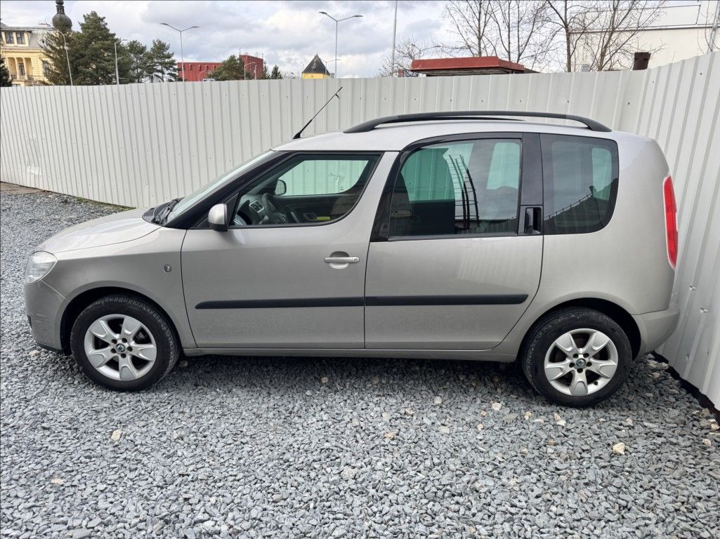 Škoda Roomster, 1,2 HTP STYLE 1.maj původ ČR - fotka 4