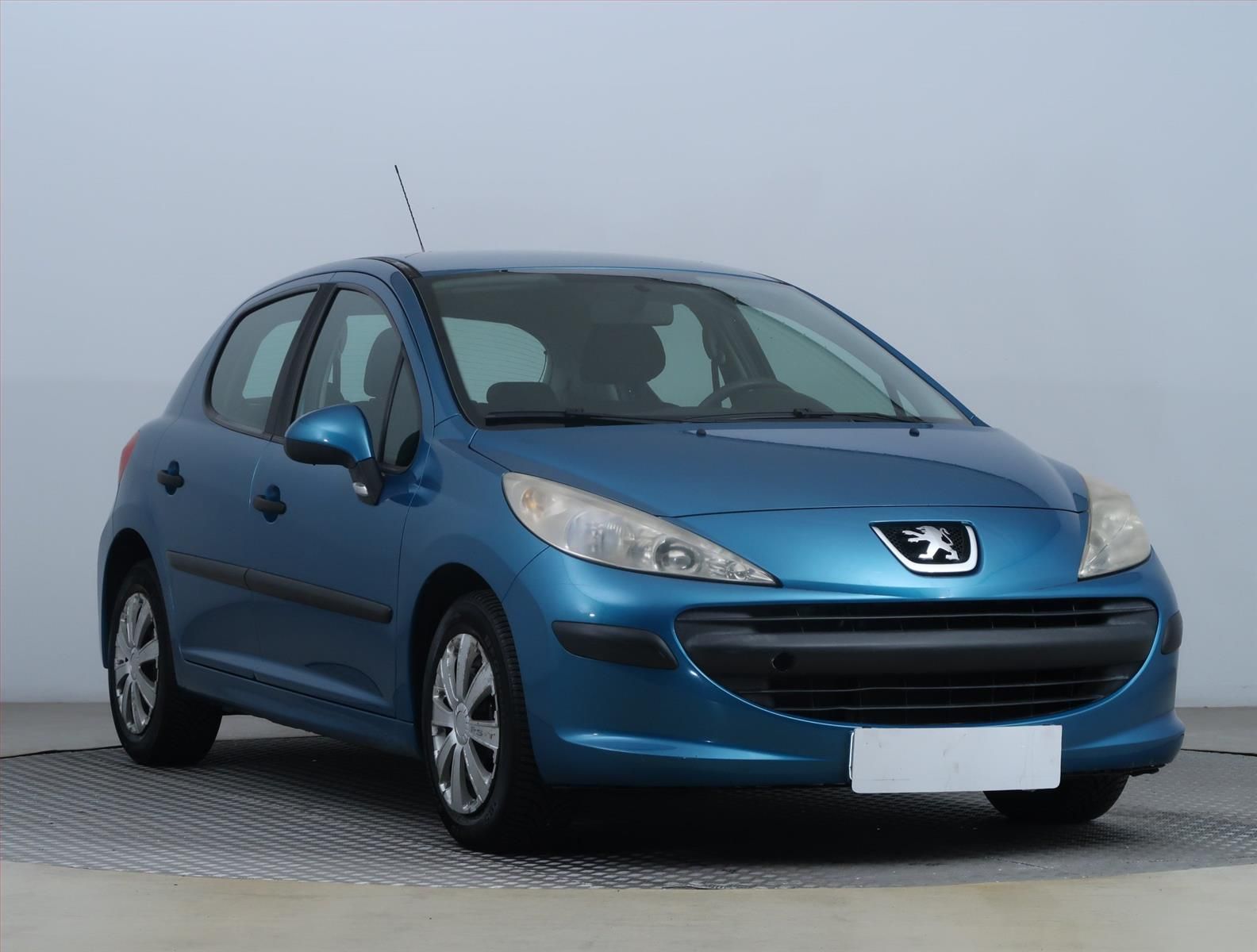 Peugeot 207, 1.4 16V, Klima, zamluveno
