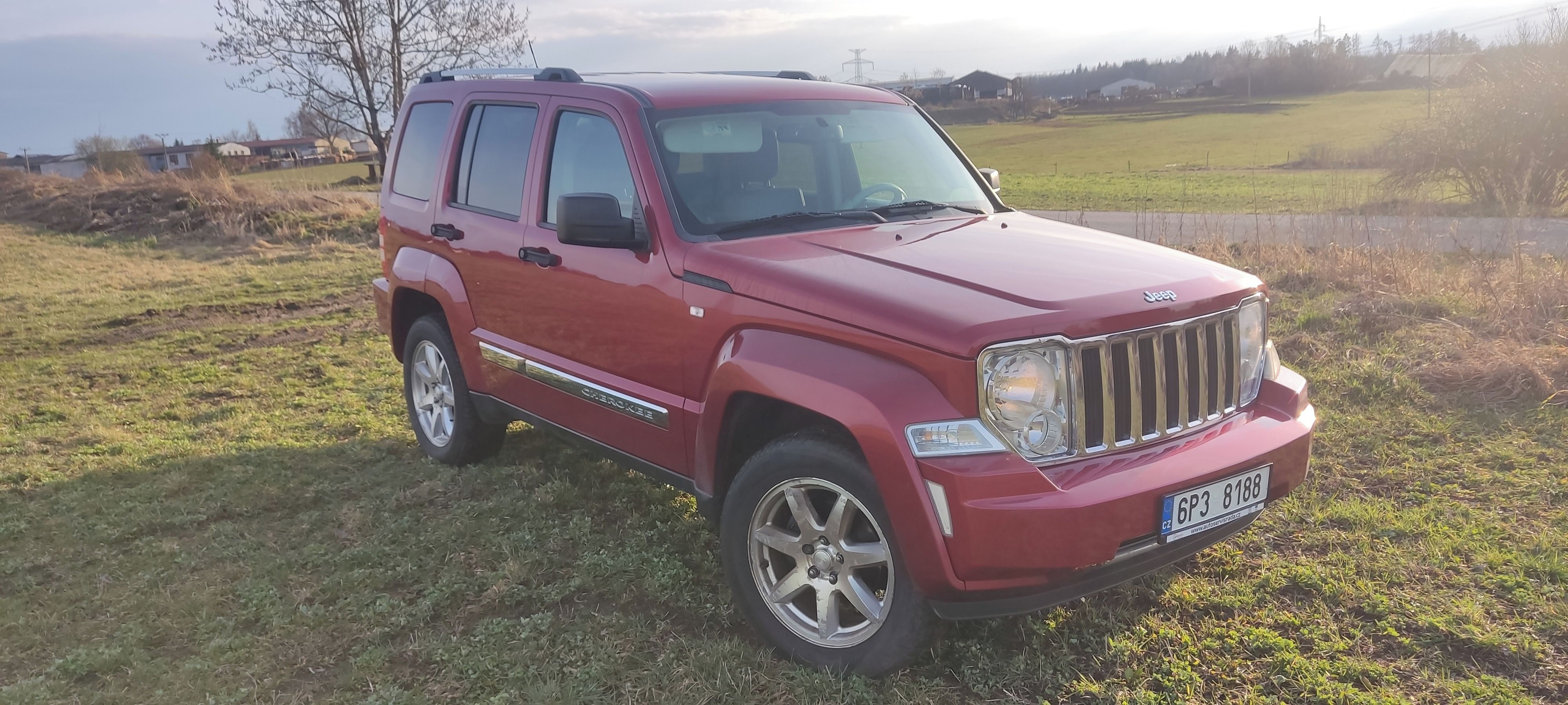 Jeep Cherokee, Jeep Cherokee KK 2.8CRDI 130KW - fotka 2