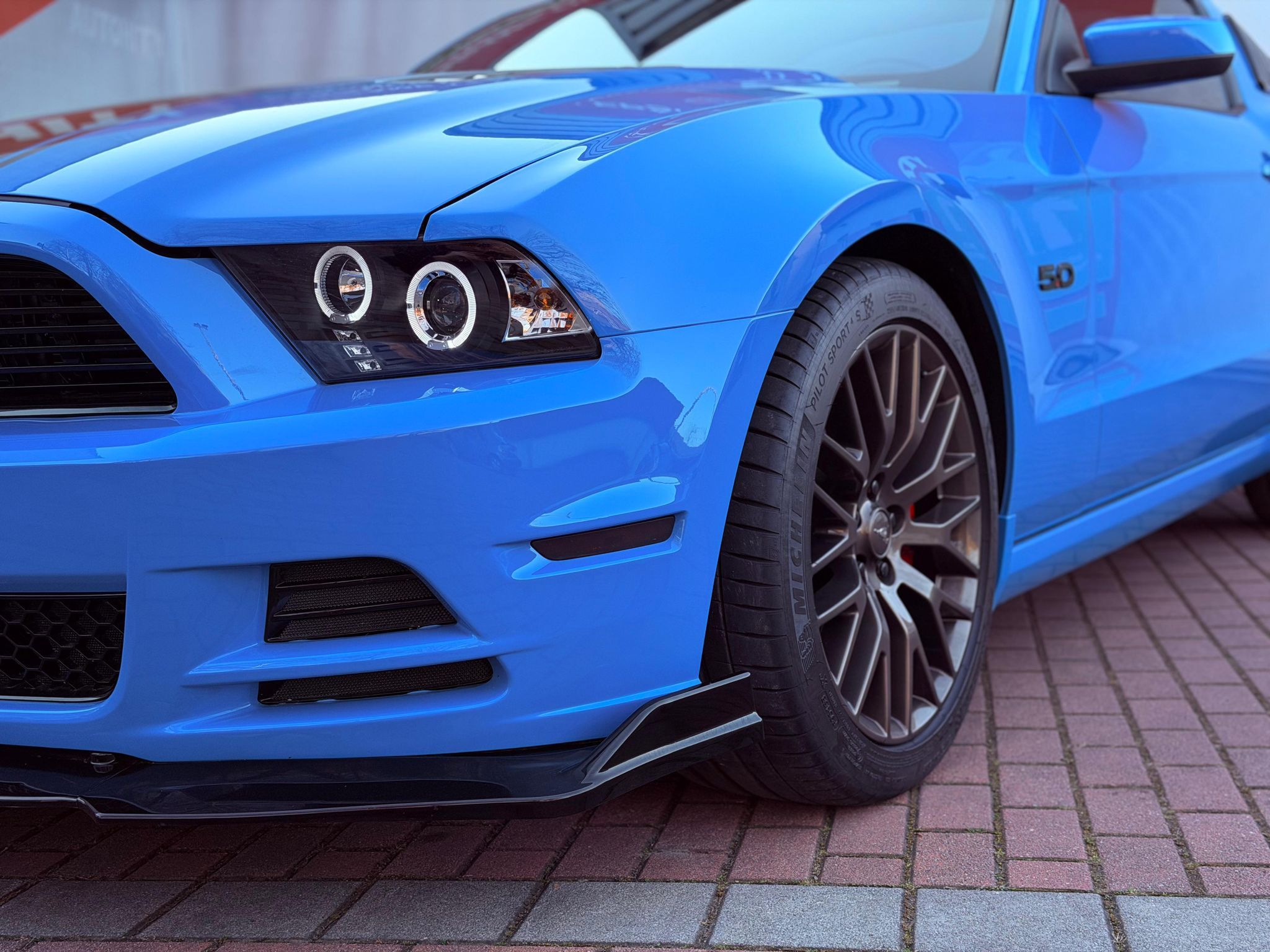 Ford Mustang, 5.0 GT Manuál - fotka 3