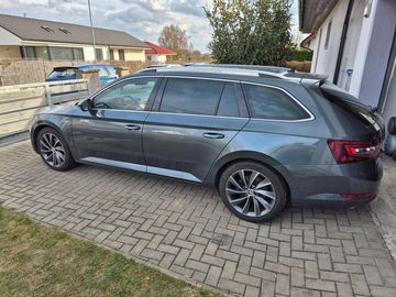 Superb 2,0 TDi 110 kW, L&K
