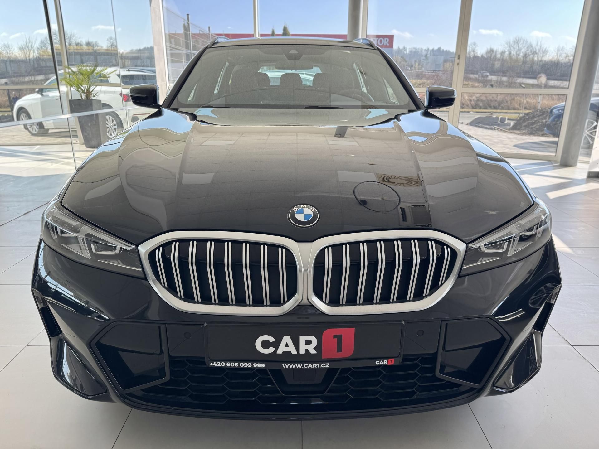 BMW Řada 3, 330i xDrive*M-SPORT*Distronic - fotka 3
