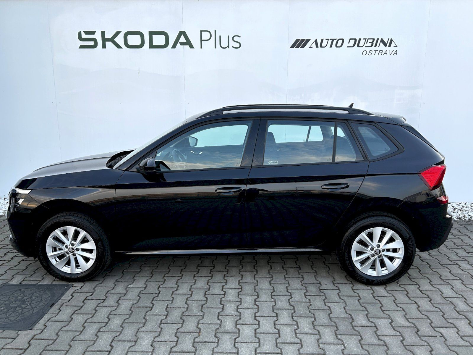 Škoda Kamiq, 1.0 TSI 85kW MP6 Selection - fotka 3