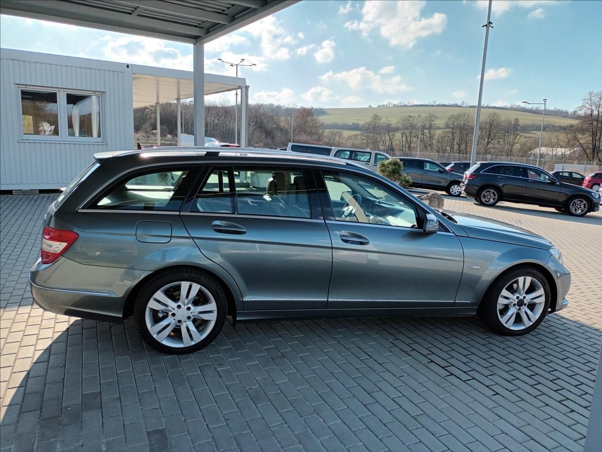 Mercedes-Benz Třídy C, 2,1 200CDI,100KW,ELEGANCE, - fotka 4