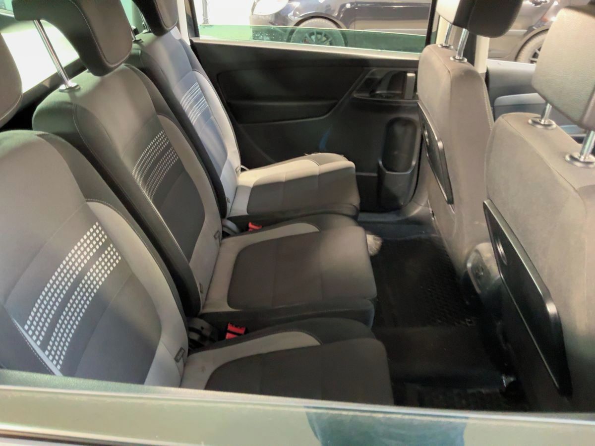 Volkswagen Sharan, 2.0TDI 130KW 7-MÍST r.2014 TOP - fotka 4