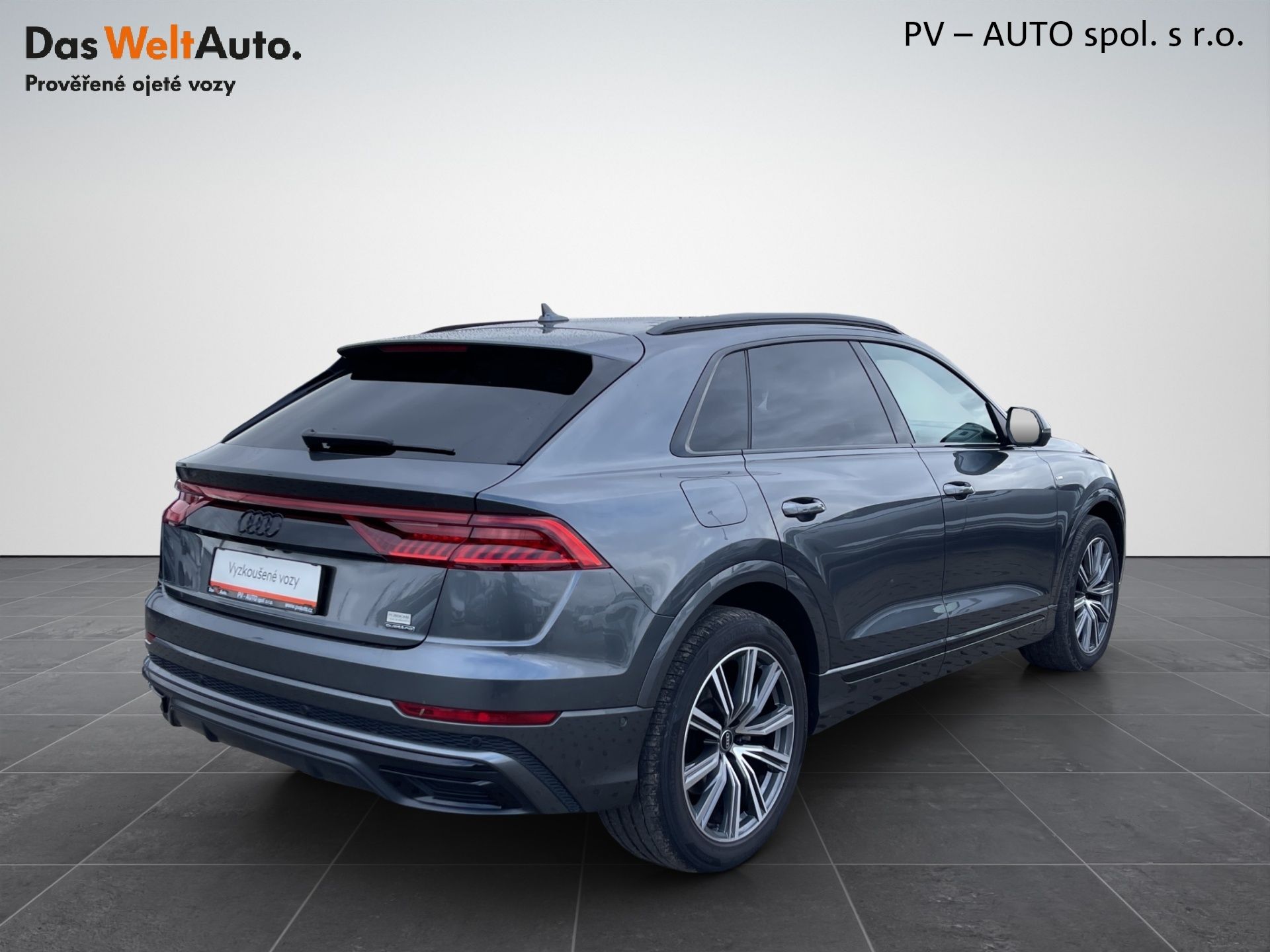 Audi Q8, 50 TDI 210 kW S-line Quattro T - fotka 2