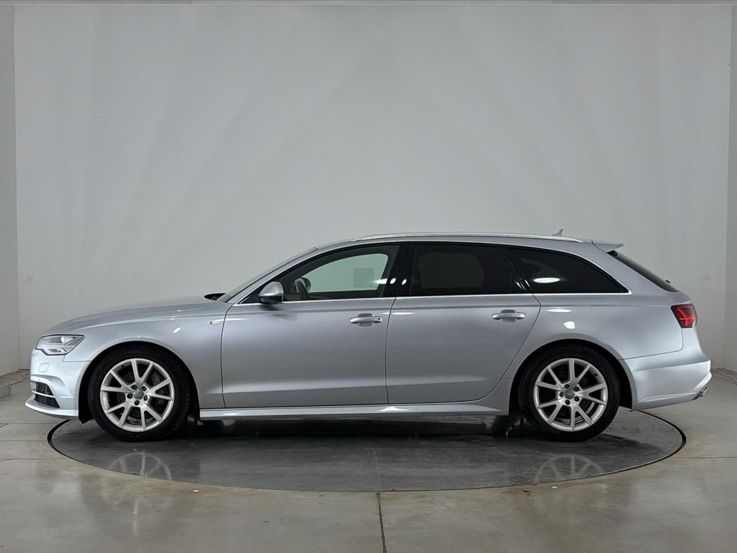 Audi A6 Avant, 3.0 TDI / 200 kW quattro S tro - fotka 3
