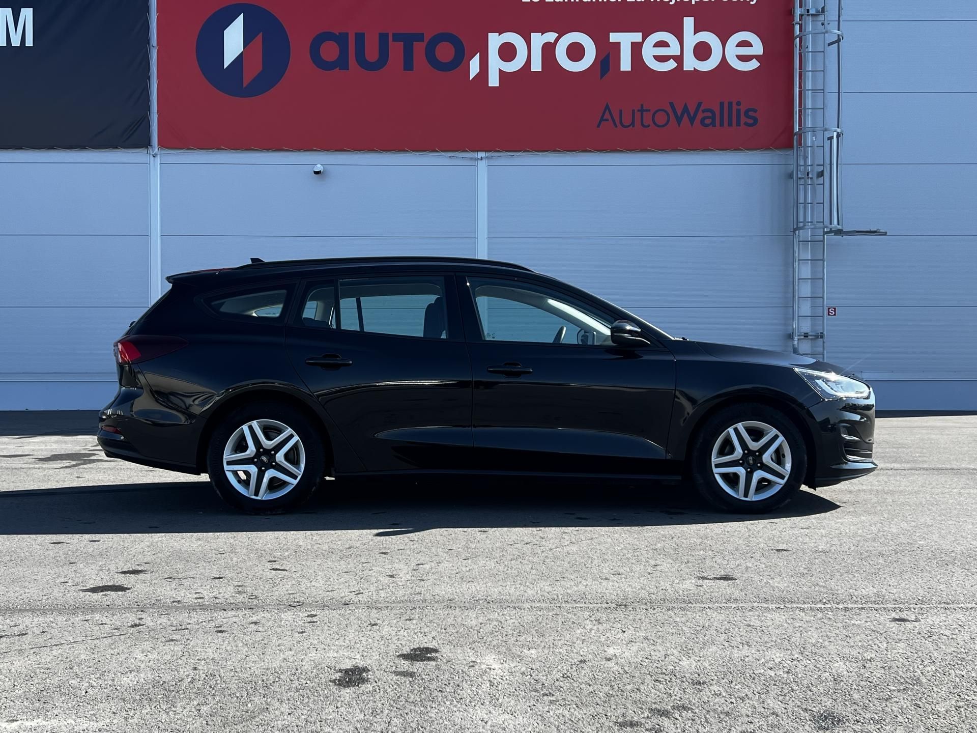 Ford Focus, 1.5 EcoBlue ST Line X LED DPH - fotka 3