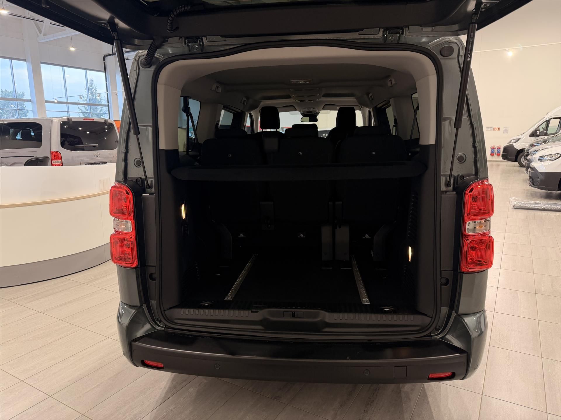 Toyota Proace Verso, 2,0 Diesel (177hp) 8AT  L2 Fam - fotka 4