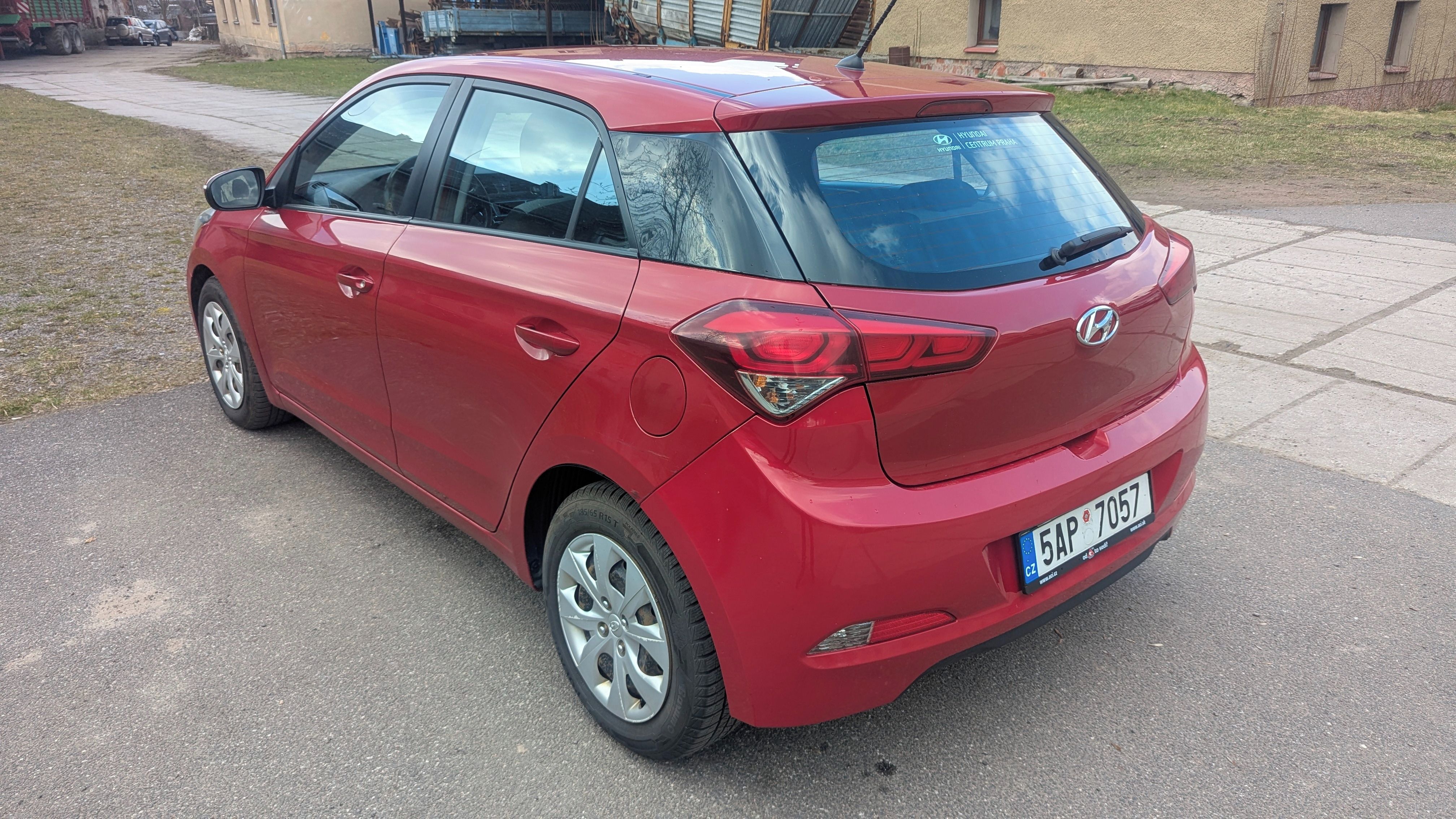 Hyundai i20, 1,1 CRDi, ČR, 1. maj., 4,5 l - fotka 6