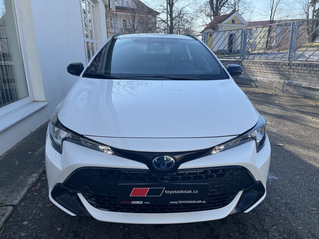 Toyota Corolla, 1.8 hybrid Comfort - fotka 2